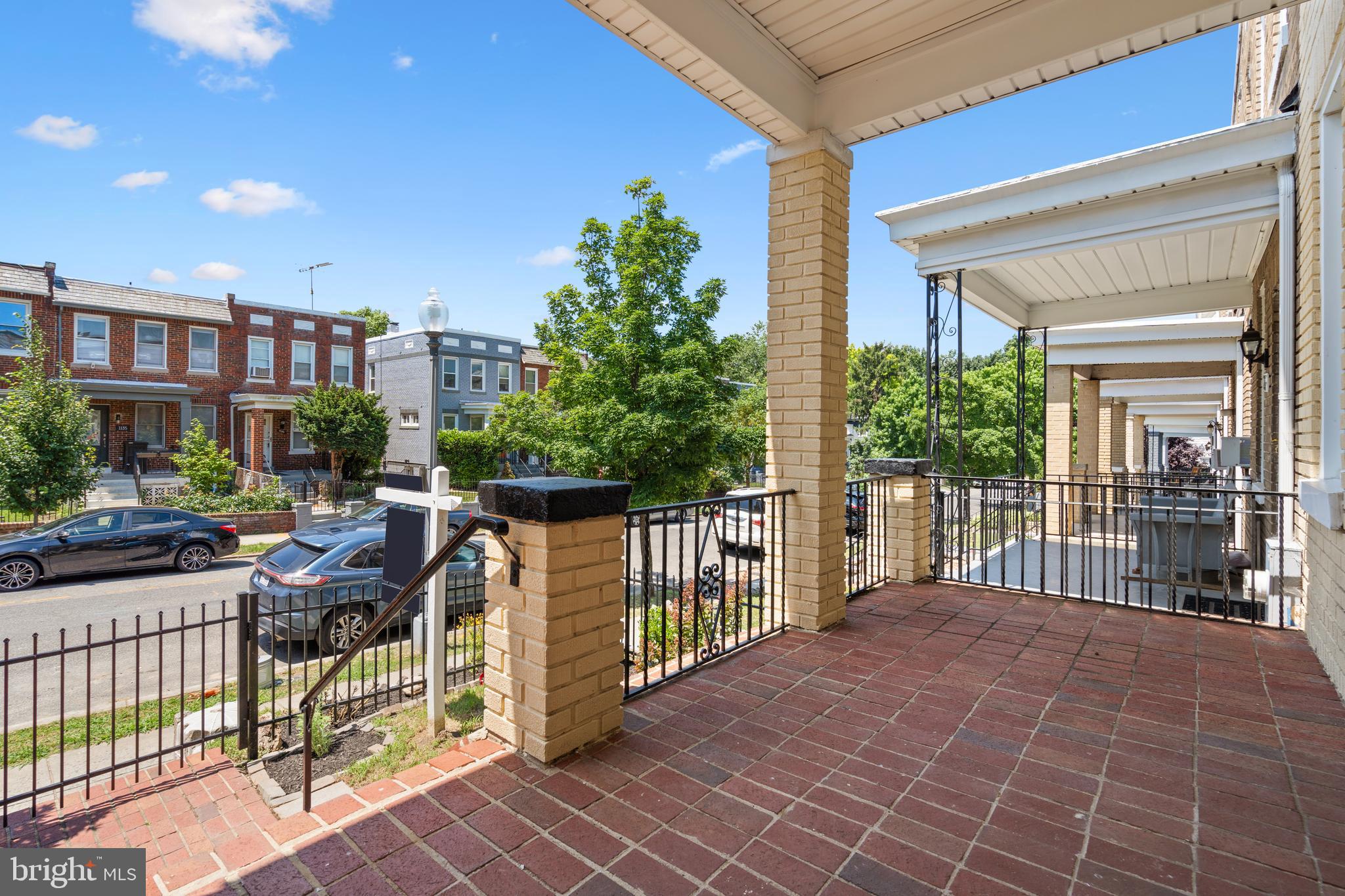 1120 Oates St NE