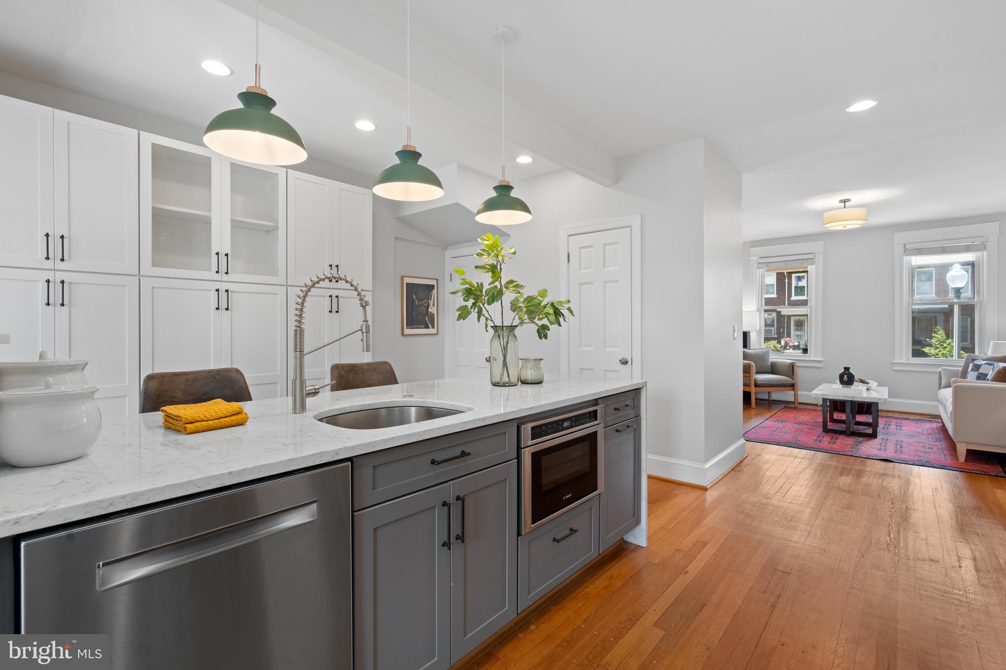 1120 Oates St NE