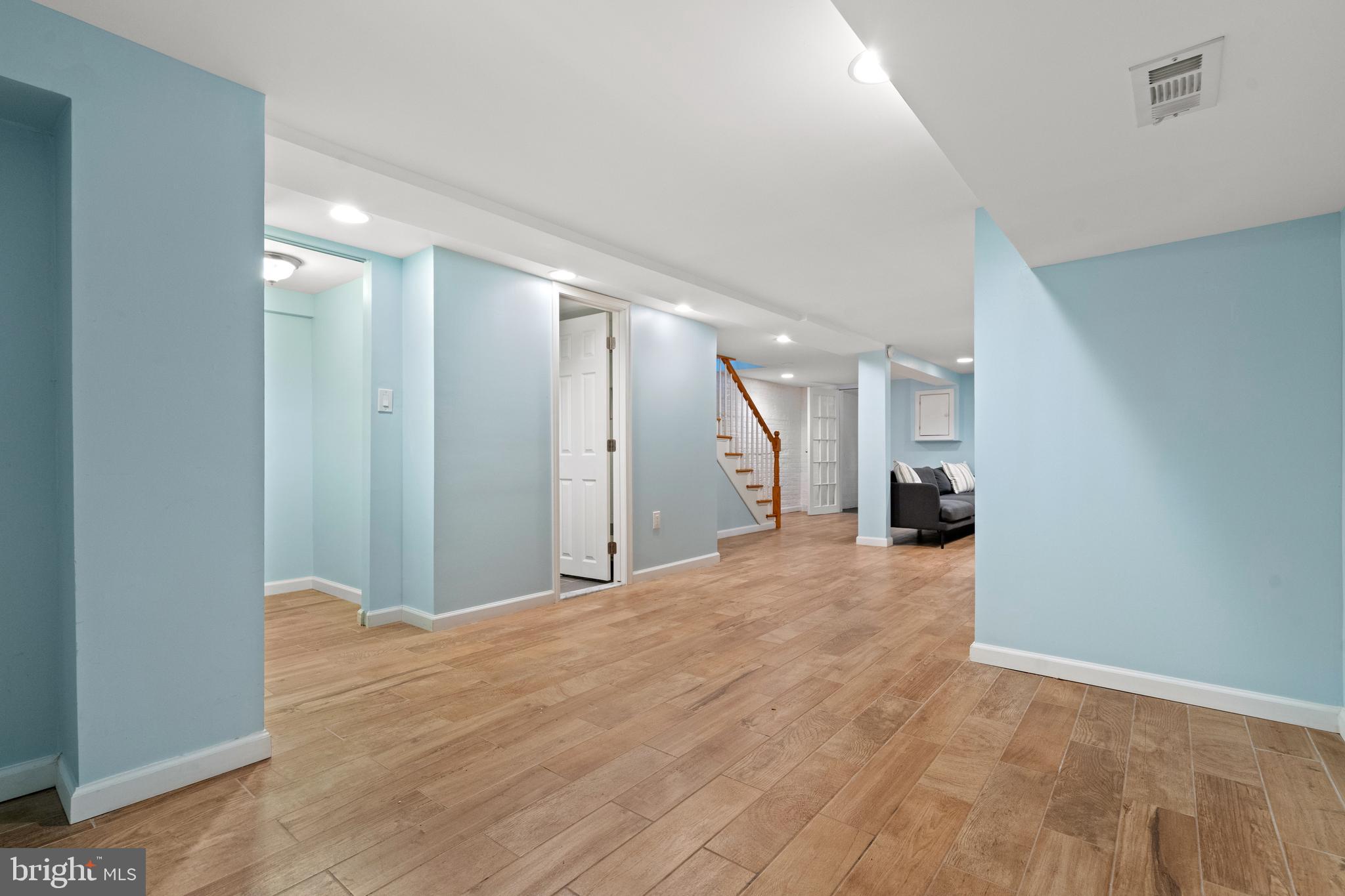 1120 Oates St NE