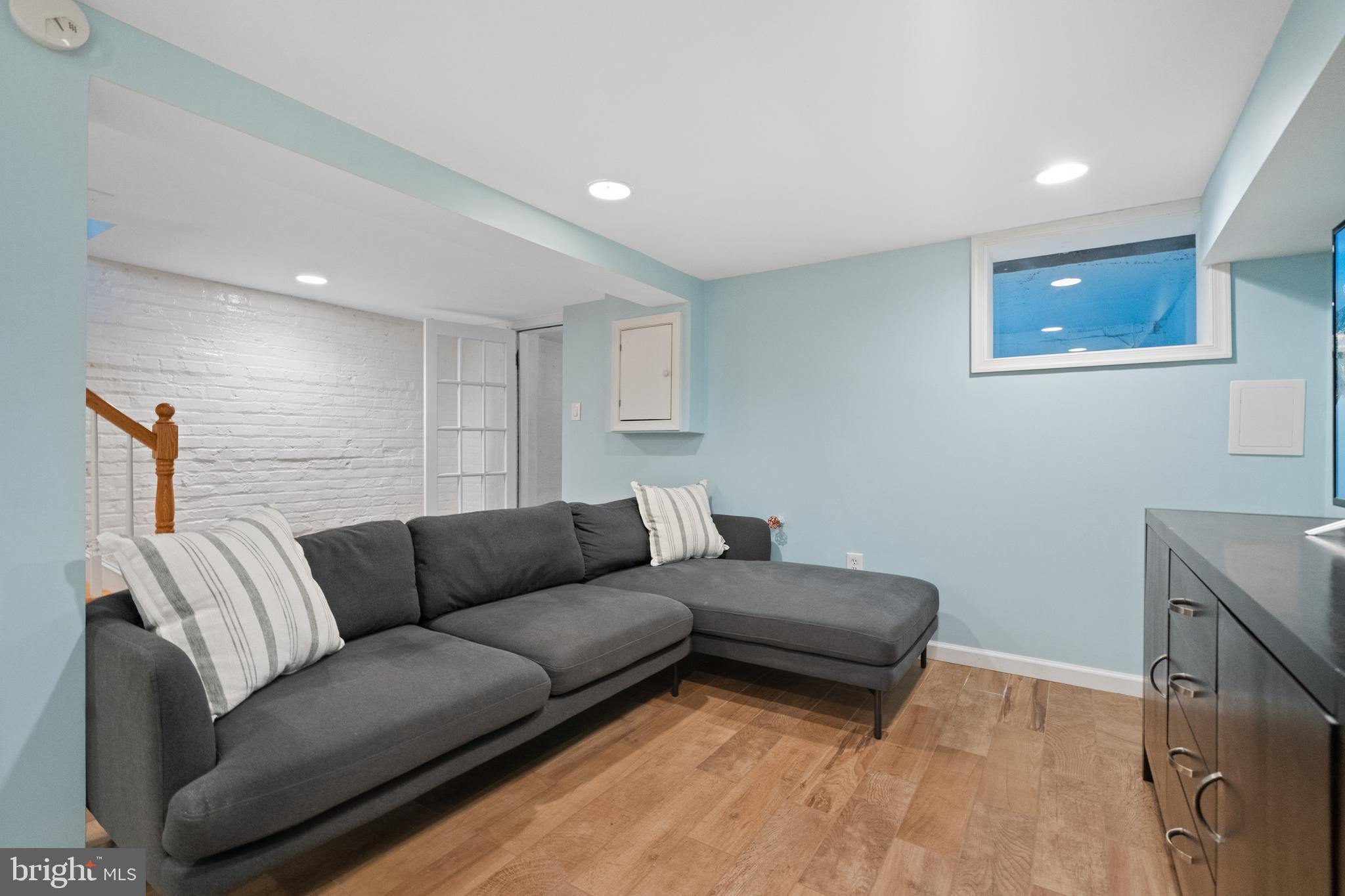 1120 Oates St NE