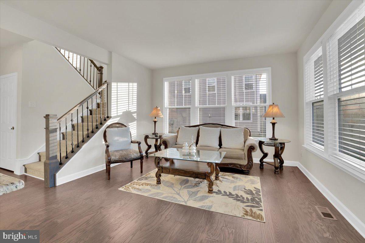 23823 Grayhaven Pl