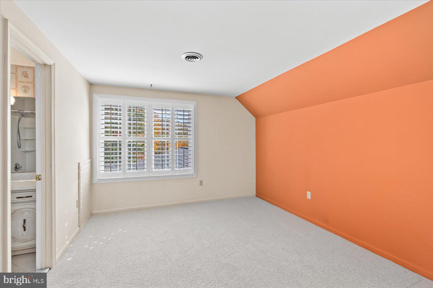 111 Oakwood Drive