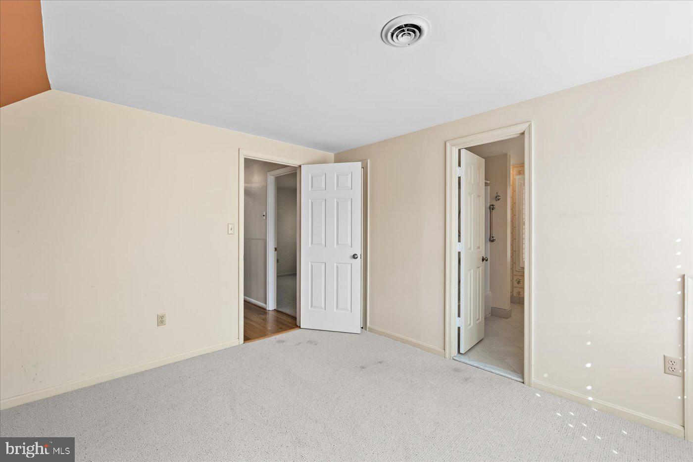 111 Oakwood Drive