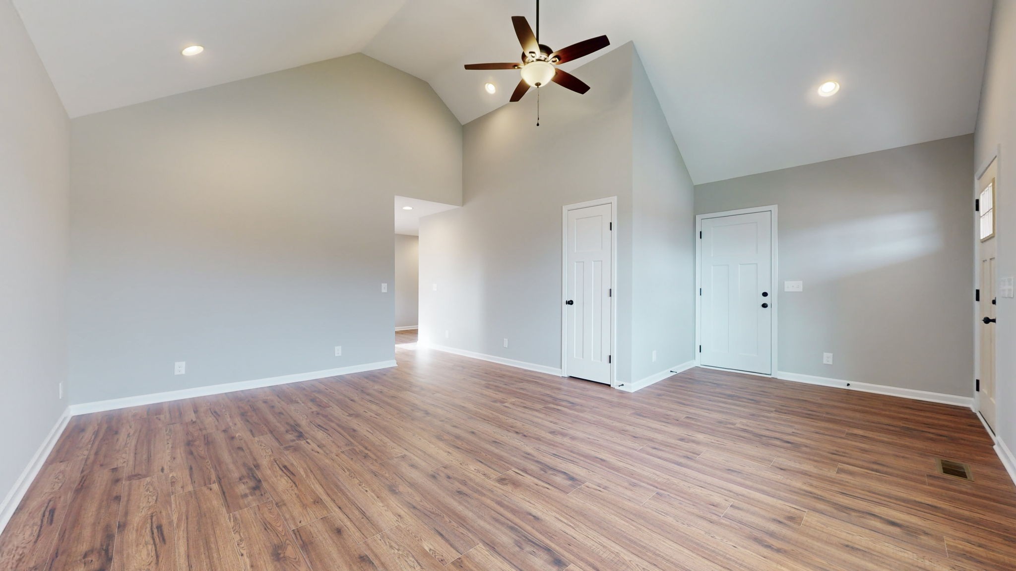 115 Thoroughbred Blvd