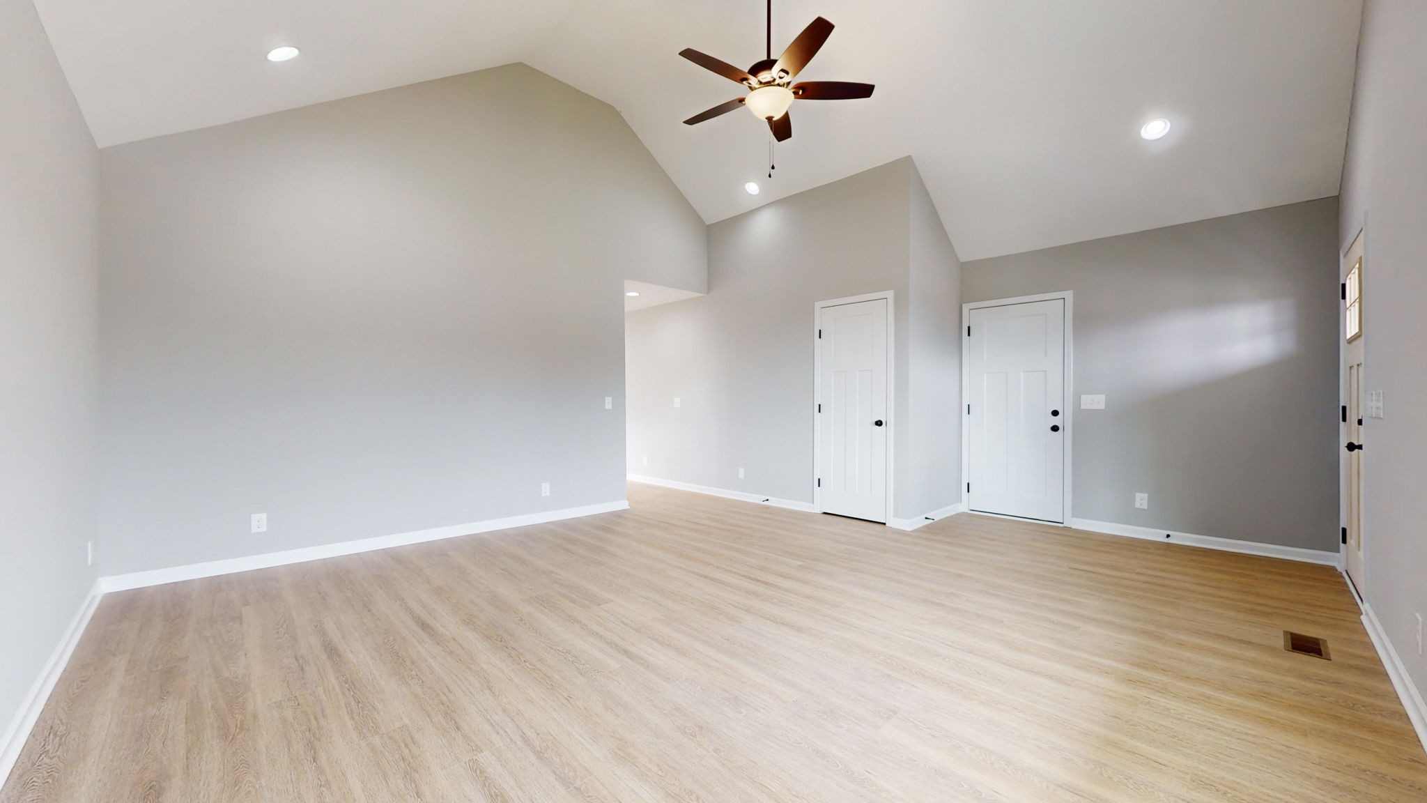 117 Thoroughbred Blvd