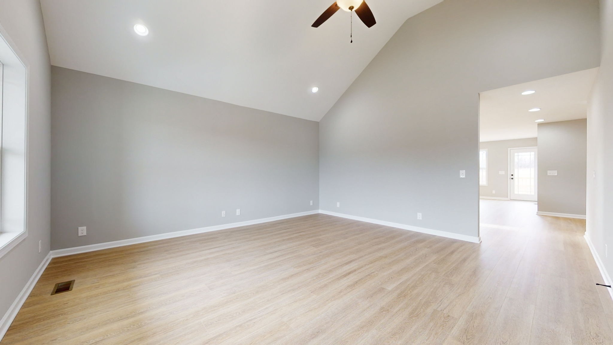 117 Thoroughbred Blvd