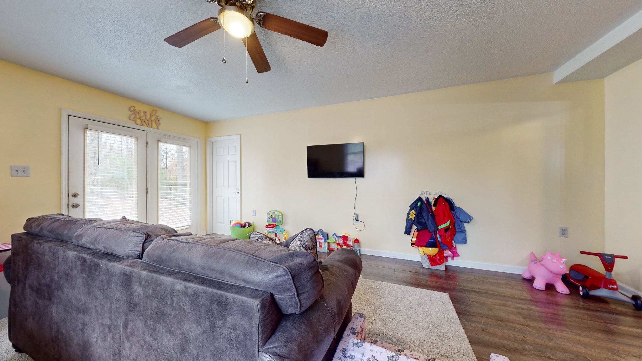 303 Inglewood Dr
