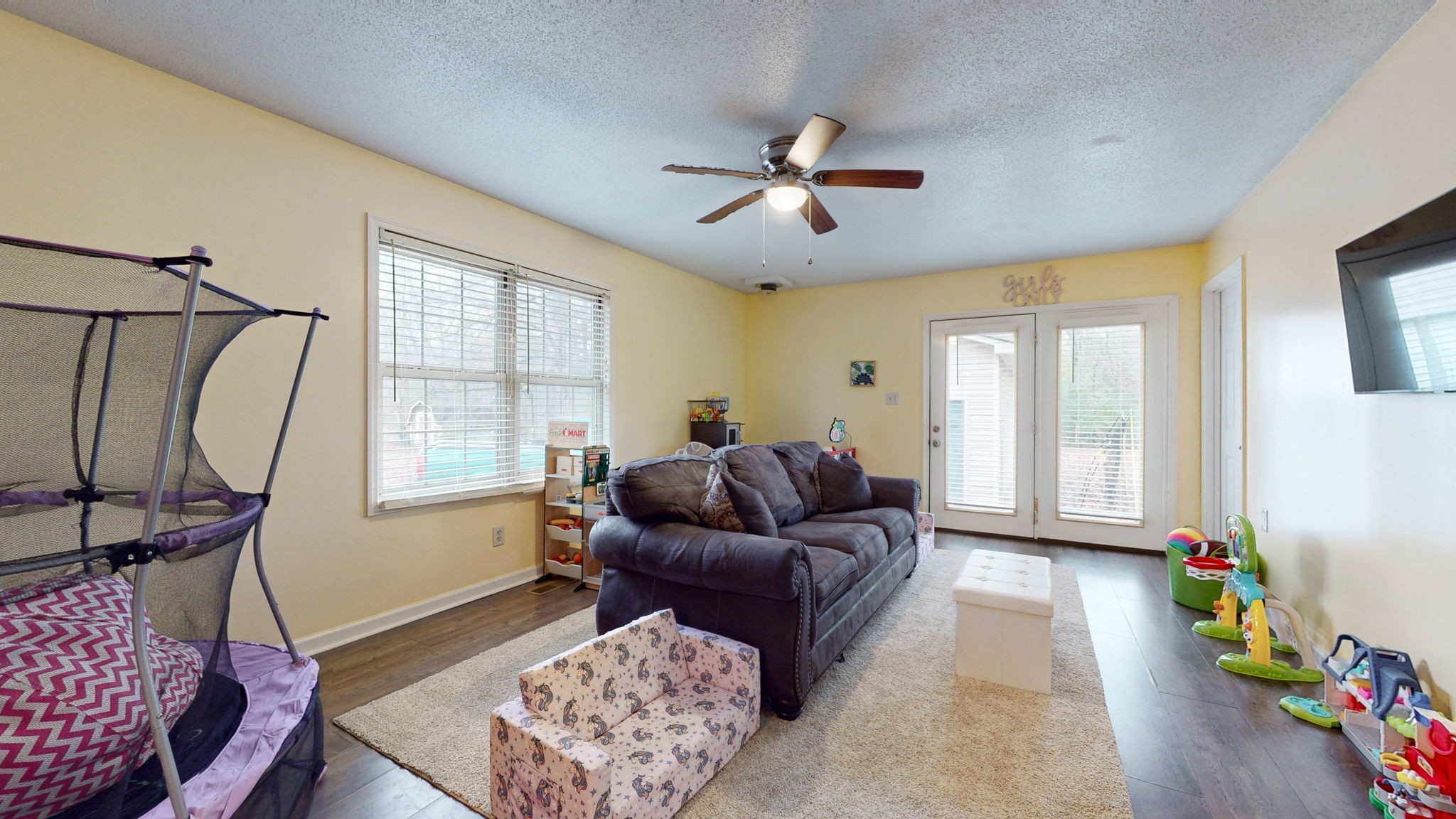 303 Inglewood Dr
