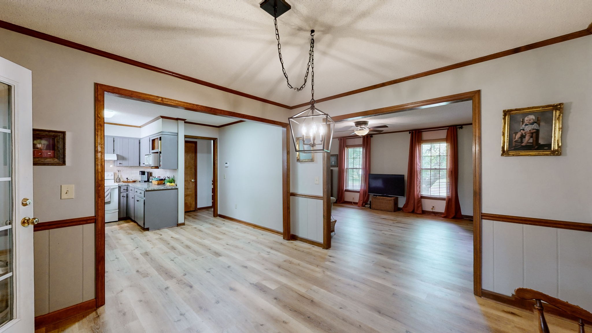 211 Stardust Dr
