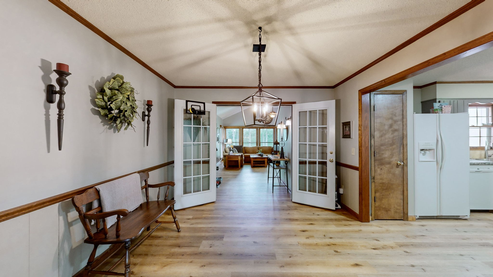 211 Stardust Dr