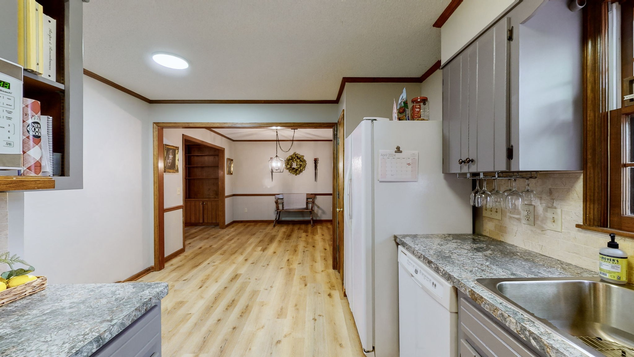 211 Stardust Dr