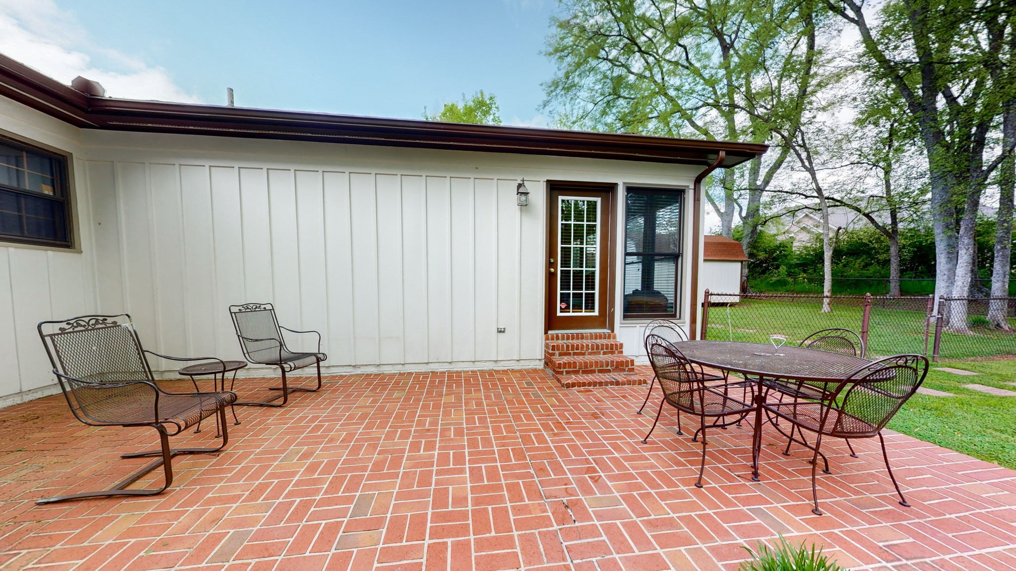 211 Stardust Dr