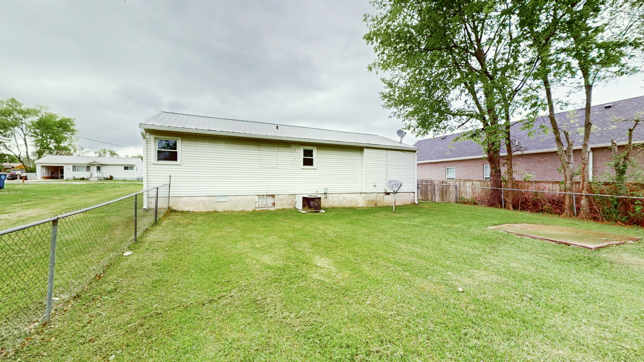 240 Edgemont Dr