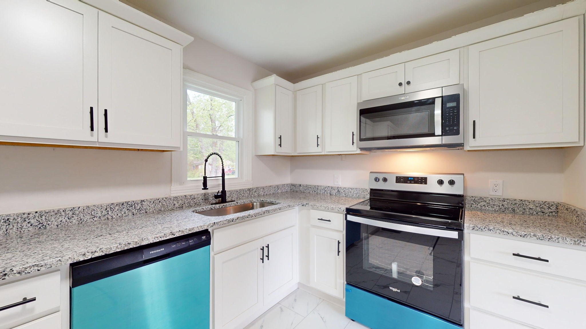 240 Edgemont Dr