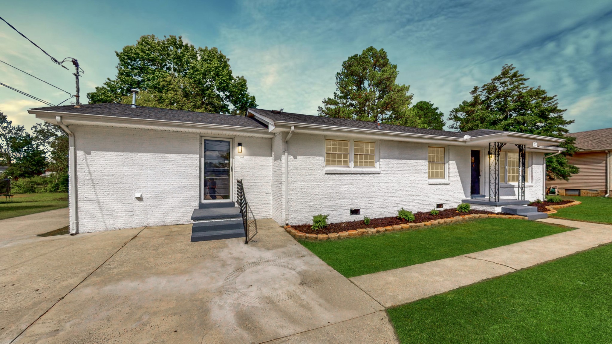 223 Davis St