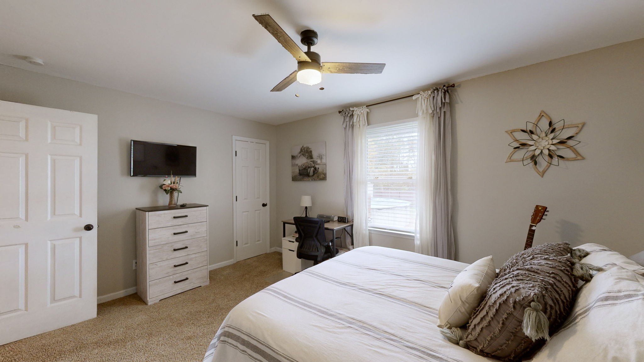 102 Stardust Dr