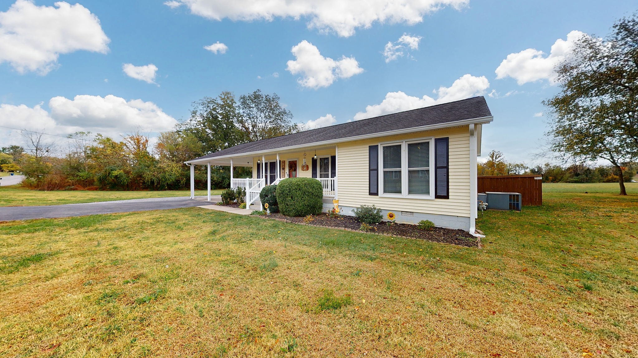 102 Stardust Dr