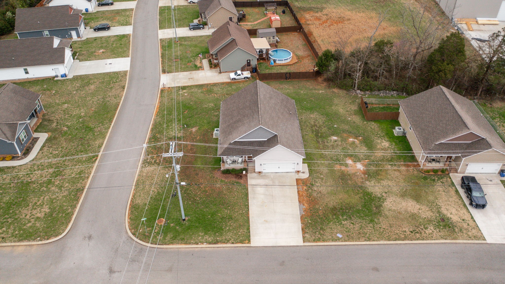 126 Blue Grass Dr