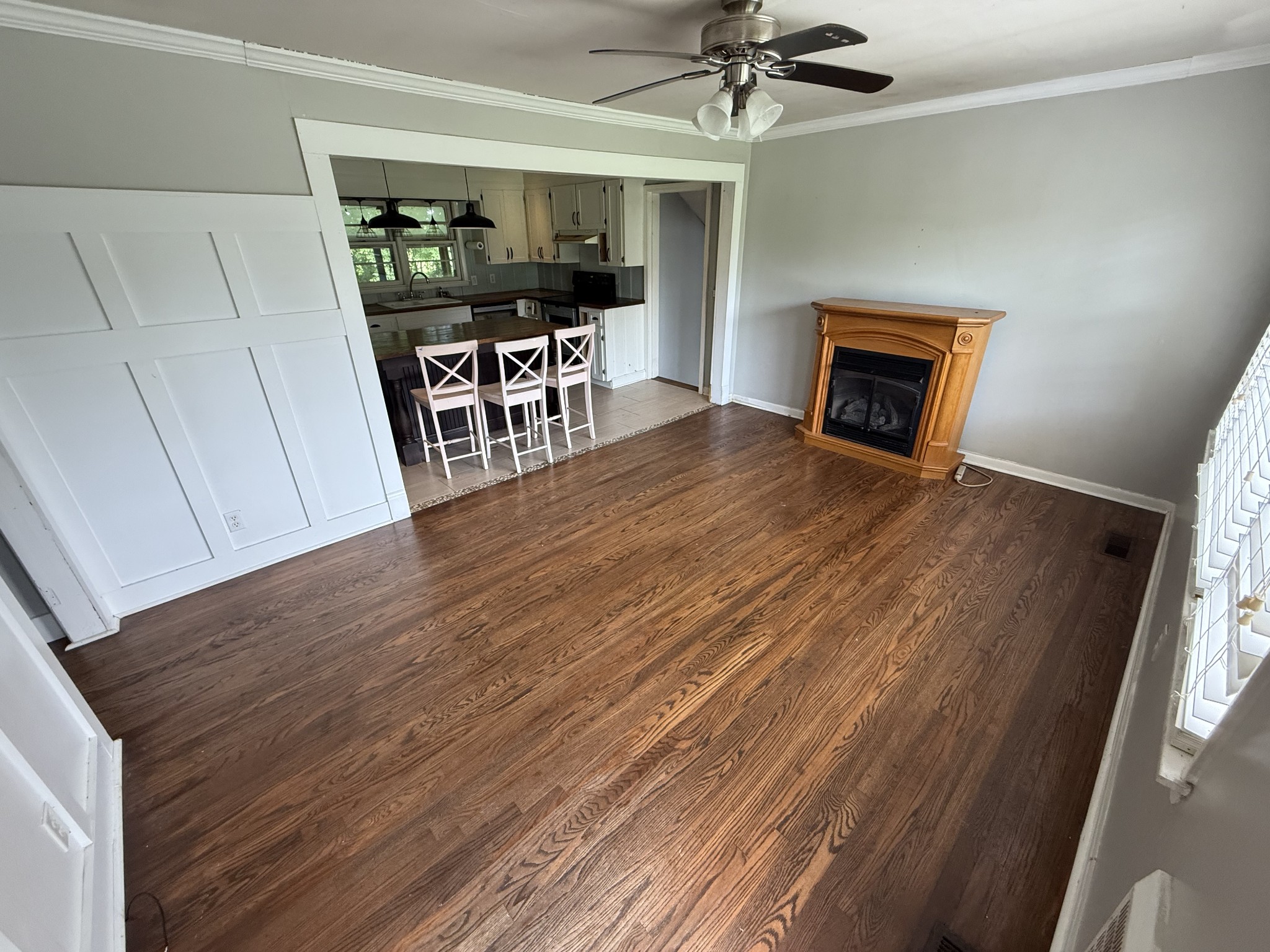 1806 Highway 130, W