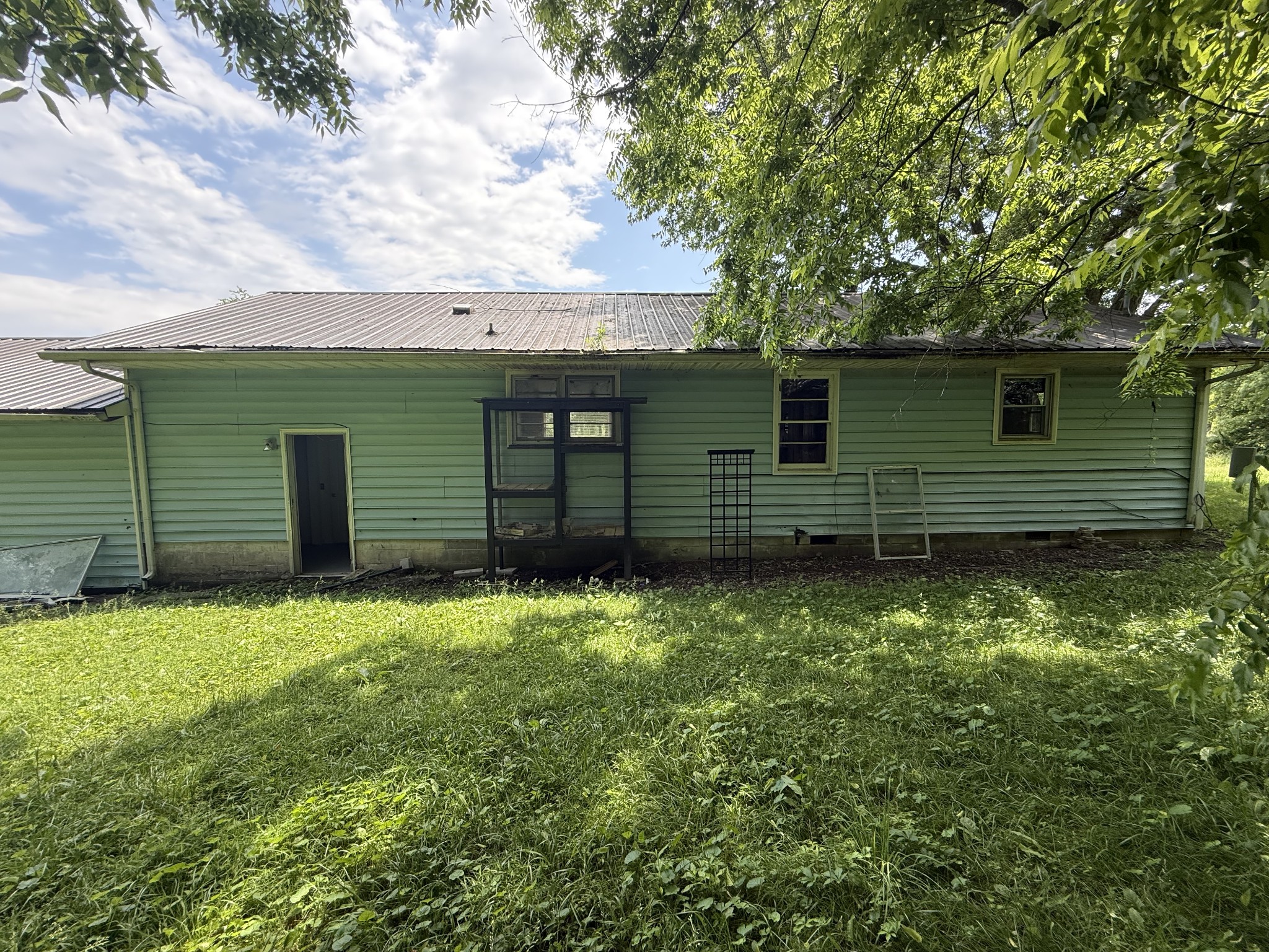 1806 Highway 130, W