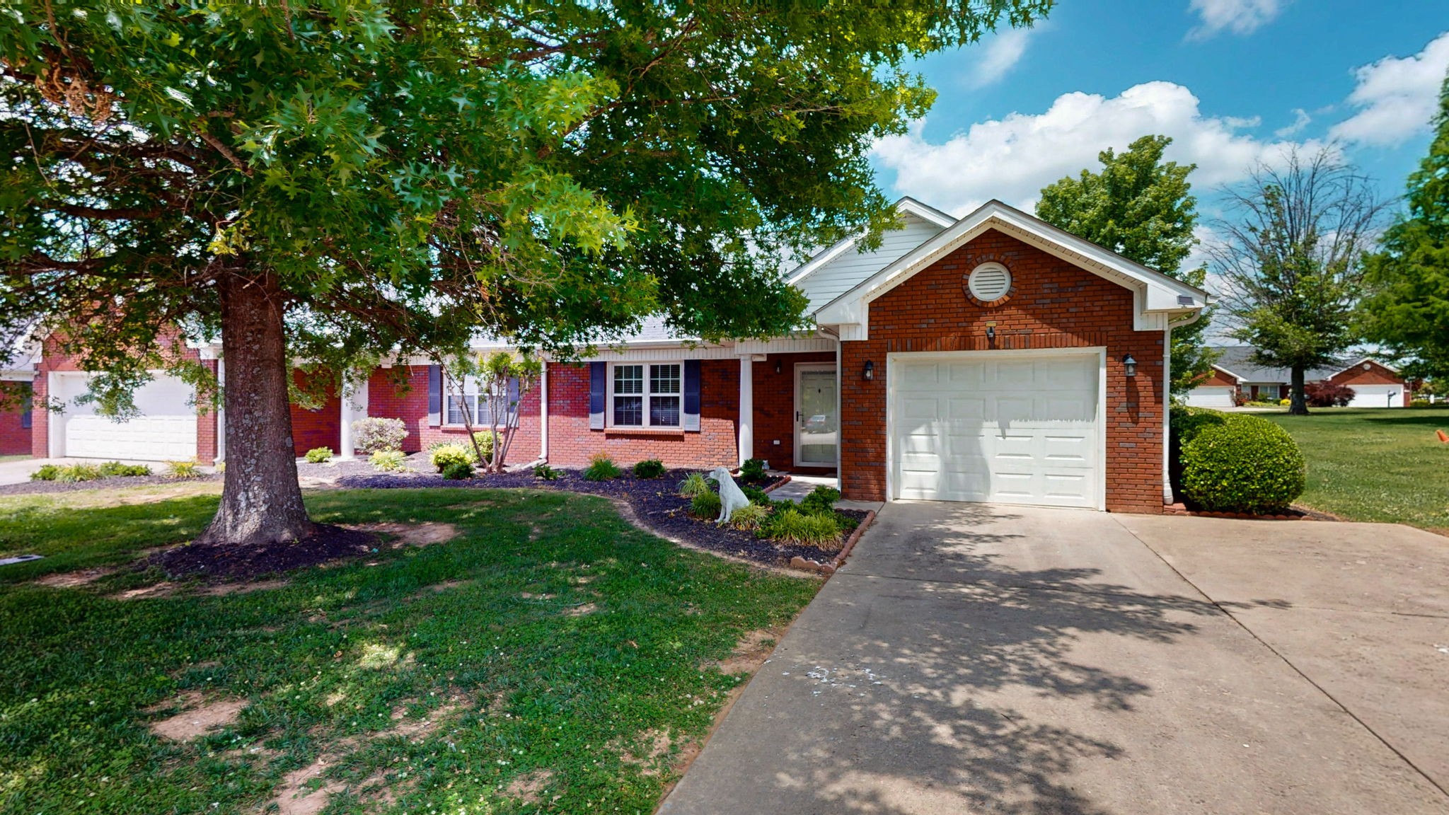 109 Horseshoe Ct