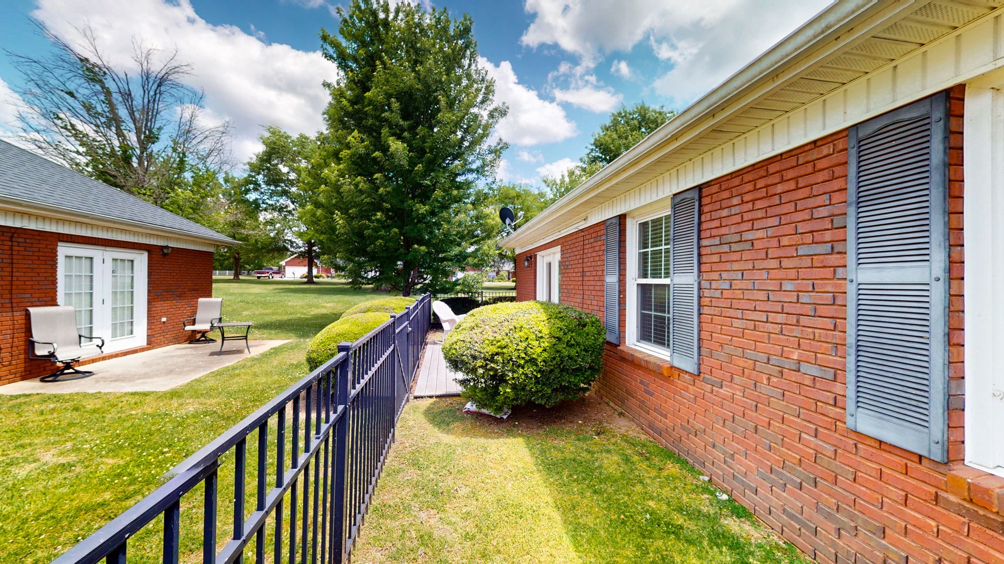 109 Horseshoe Ct