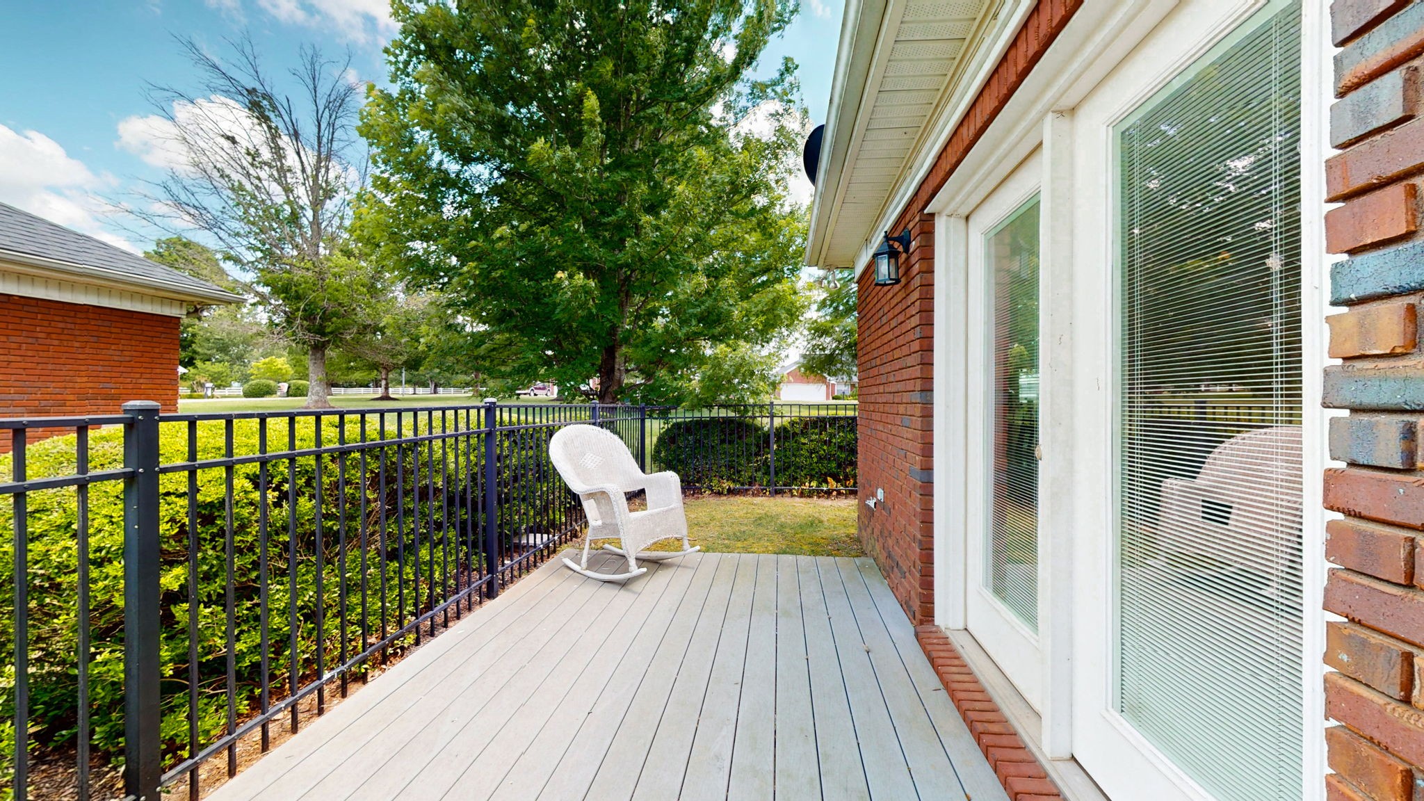 109 Horseshoe Ct