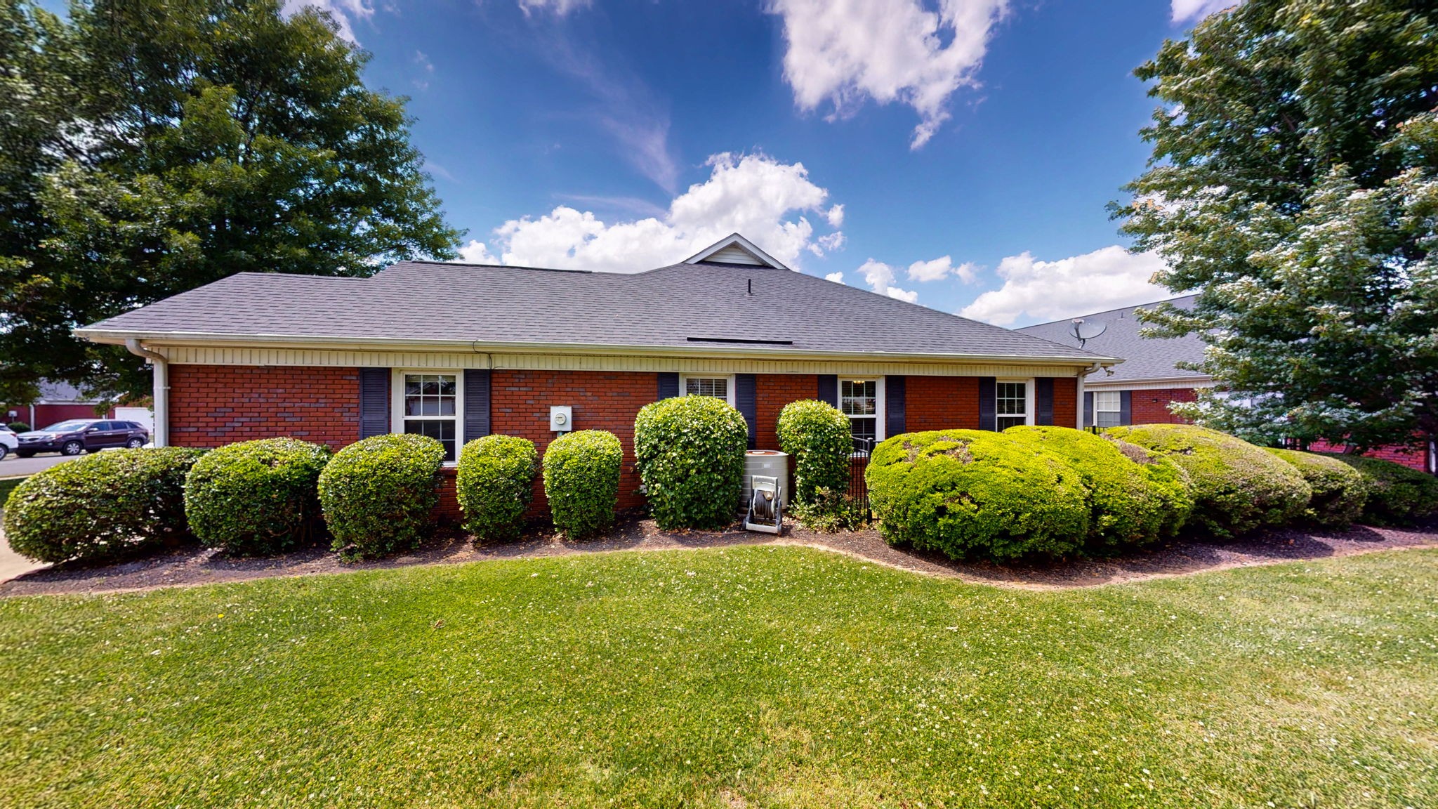 109 Horseshoe Ct