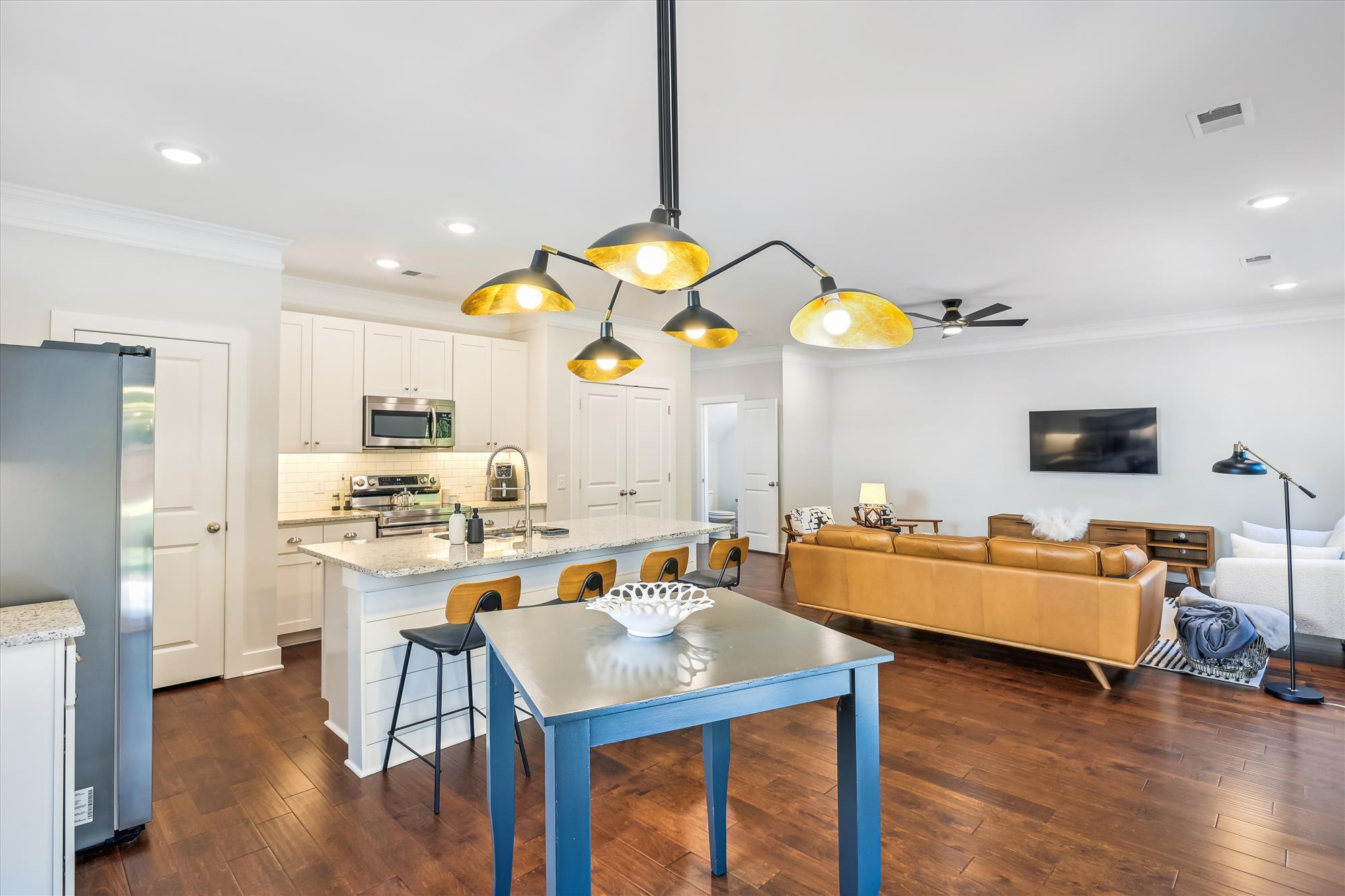 2874 Landed Gentry Way