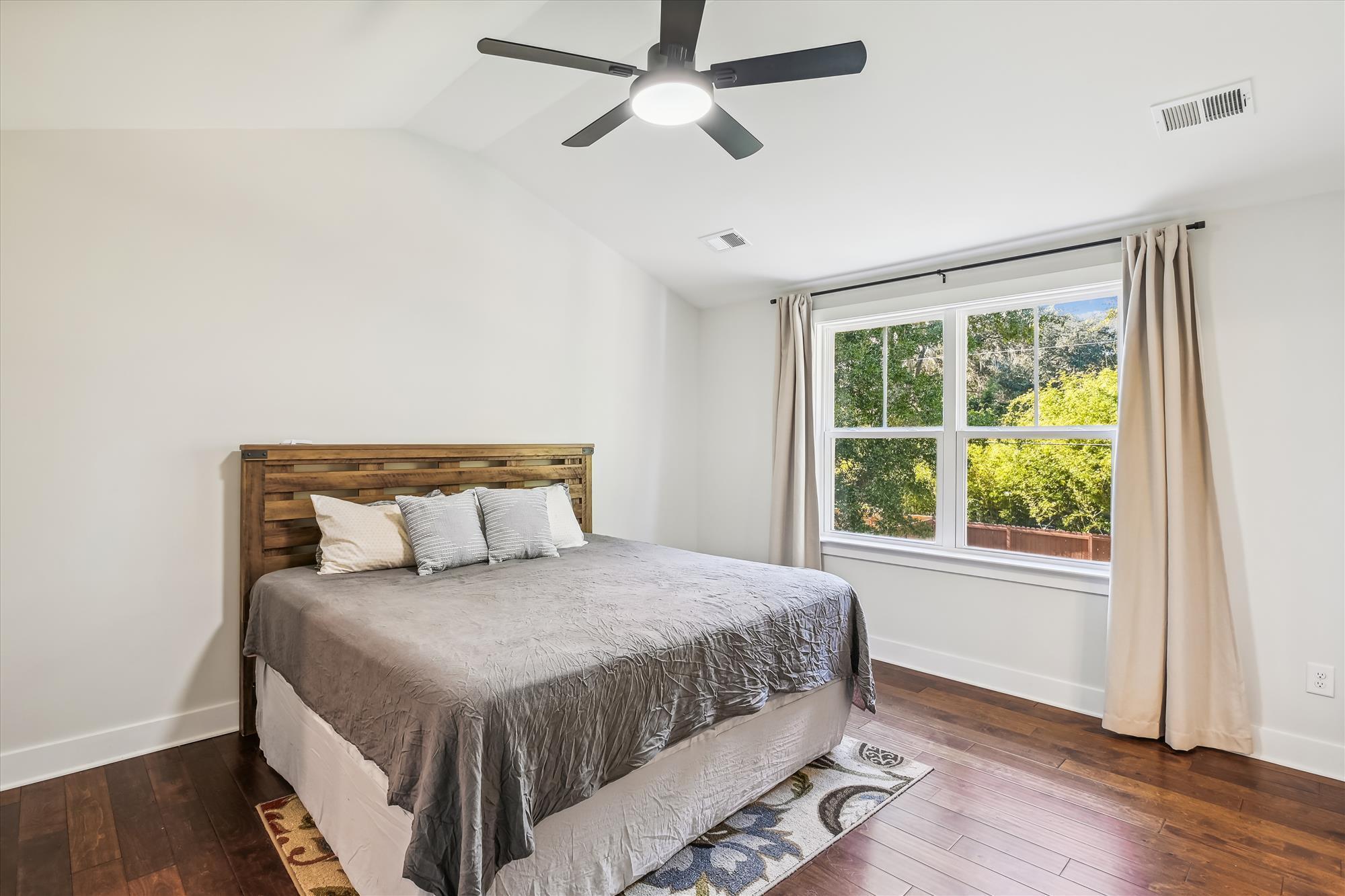 2874 Landed Gentry Way