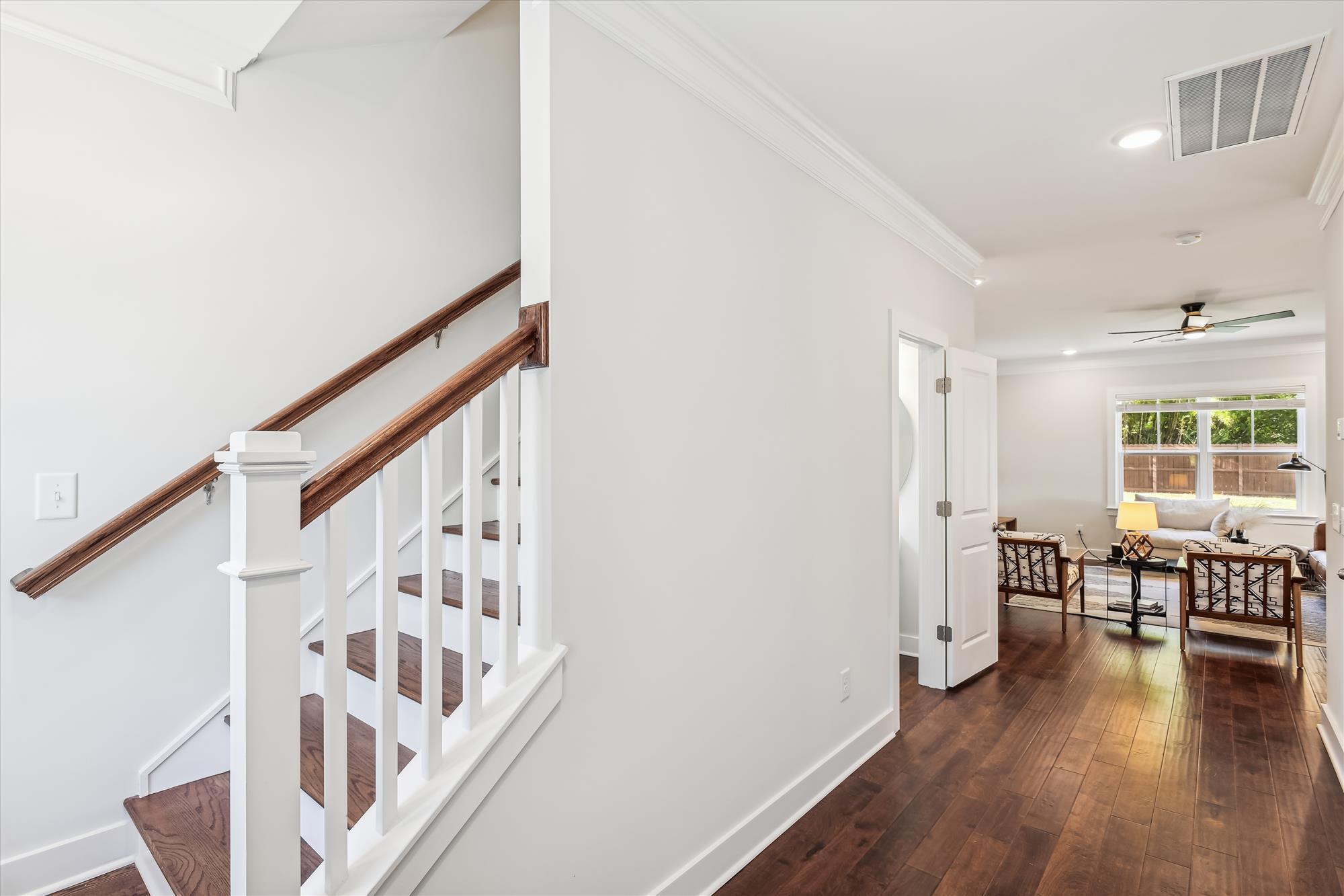 2874 Landed Gentry Way