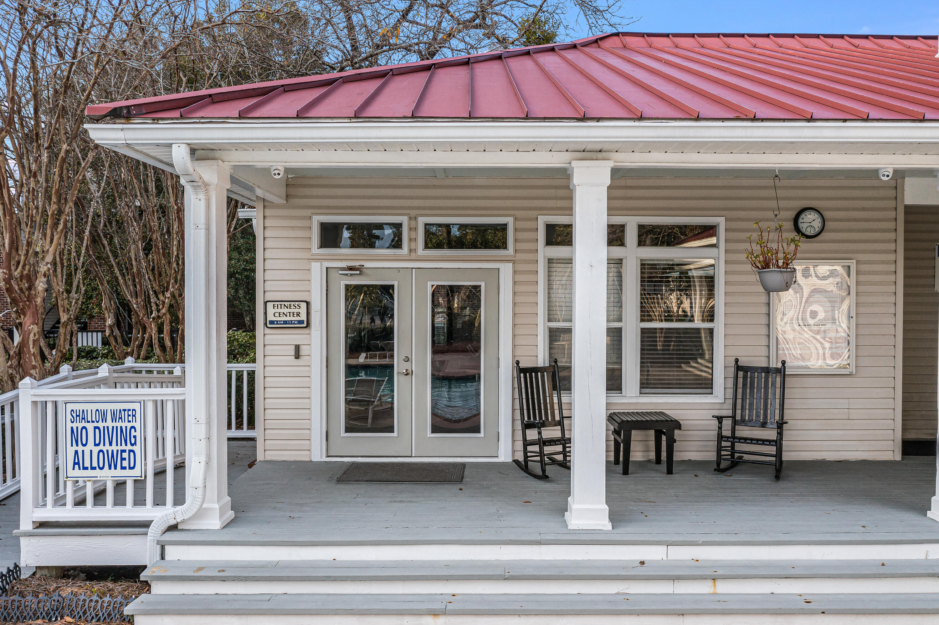 2011 N Hwy 17 # 2200s