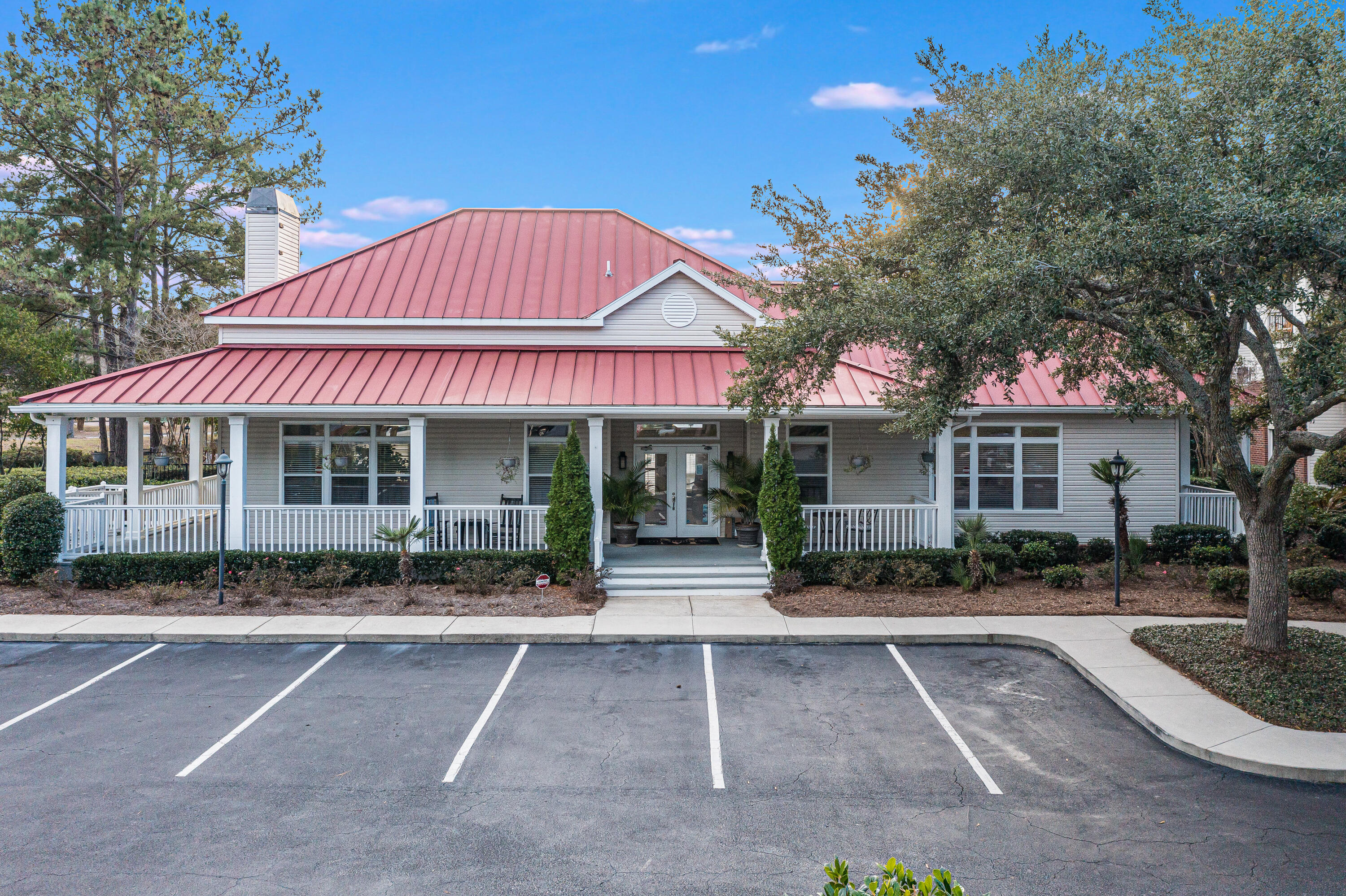 2011 N Hwy 17 # 2200s