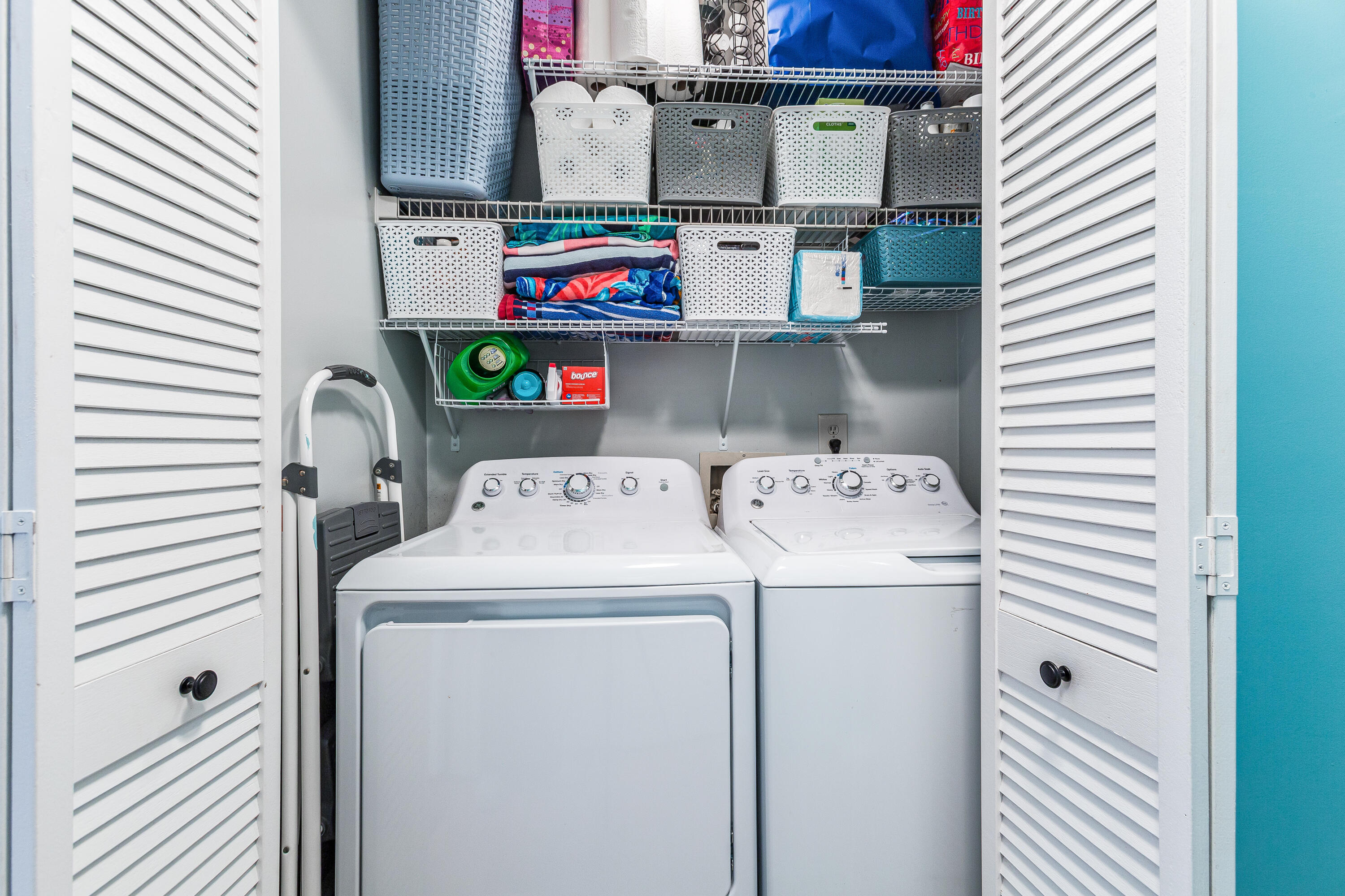 2011 N Hwy 17 # 2200s