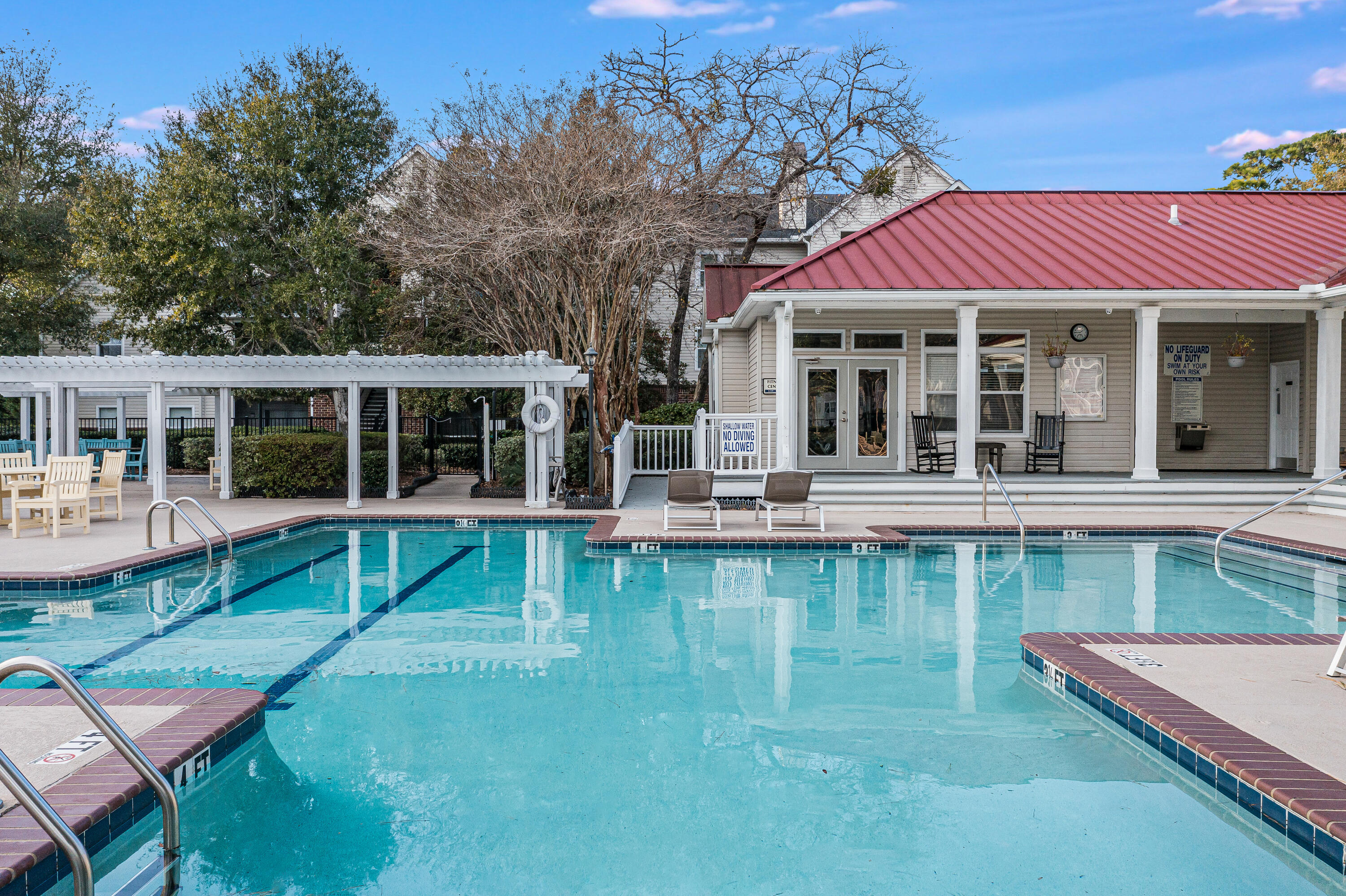 2011 N Hwy 17 # 2200s