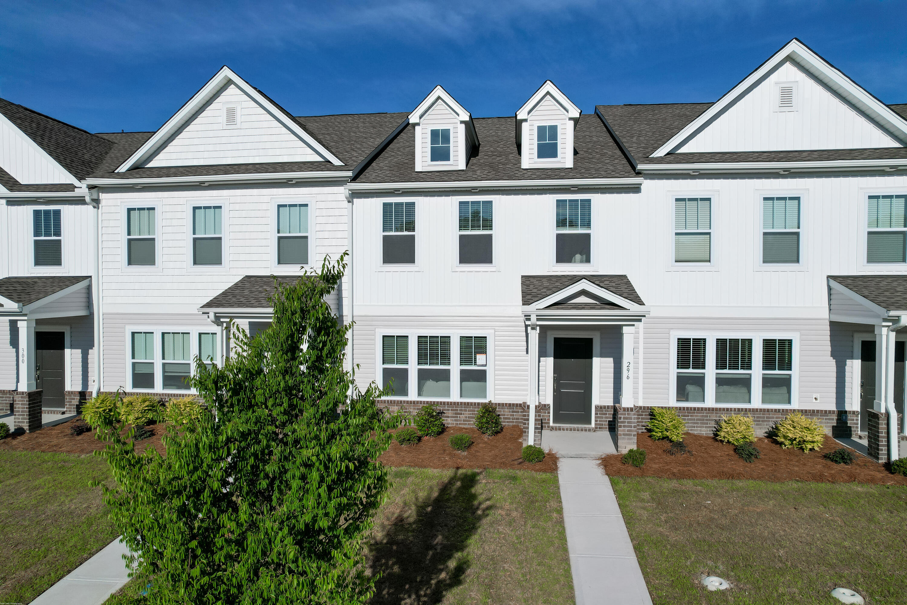 284 Surfbird Road # 401