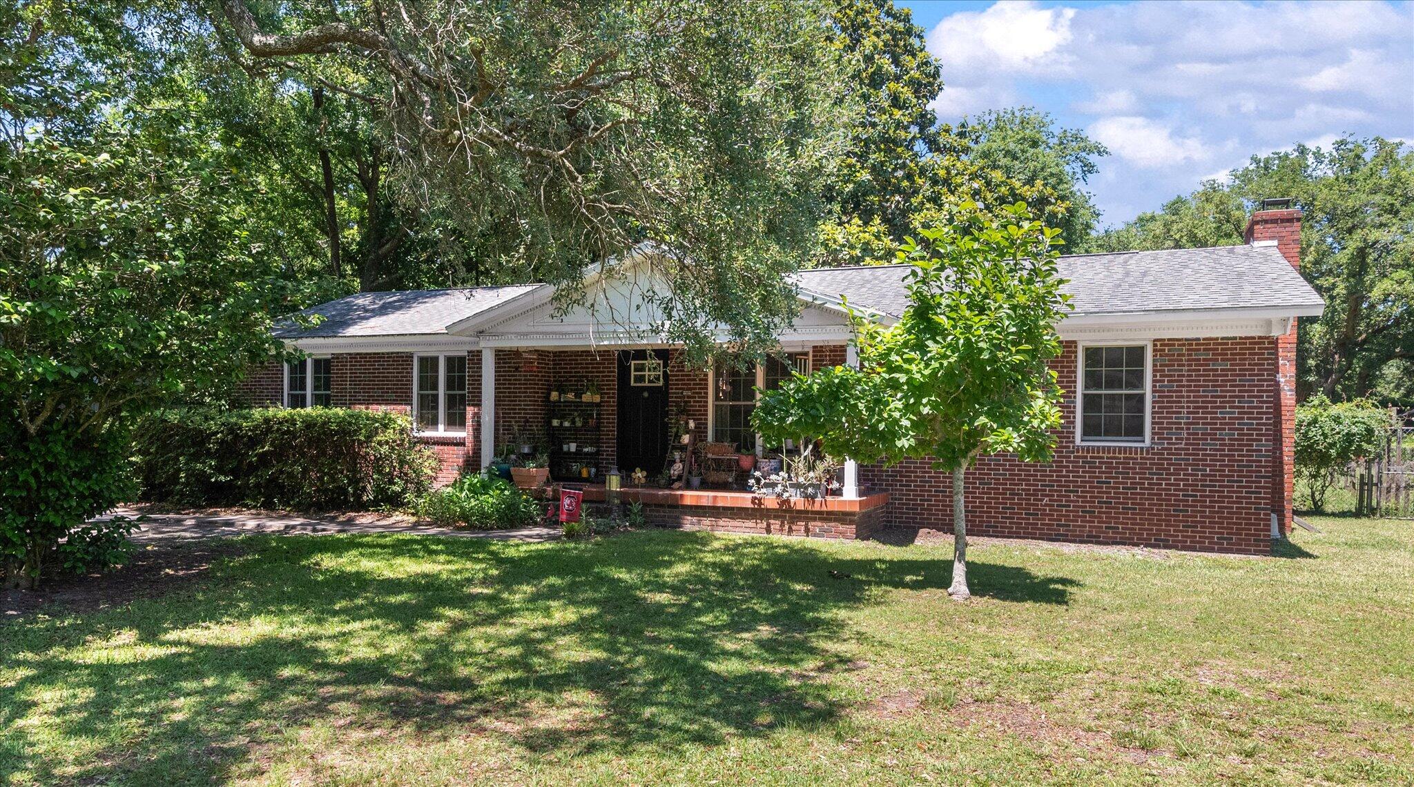 1166 Pleasant Pines Street