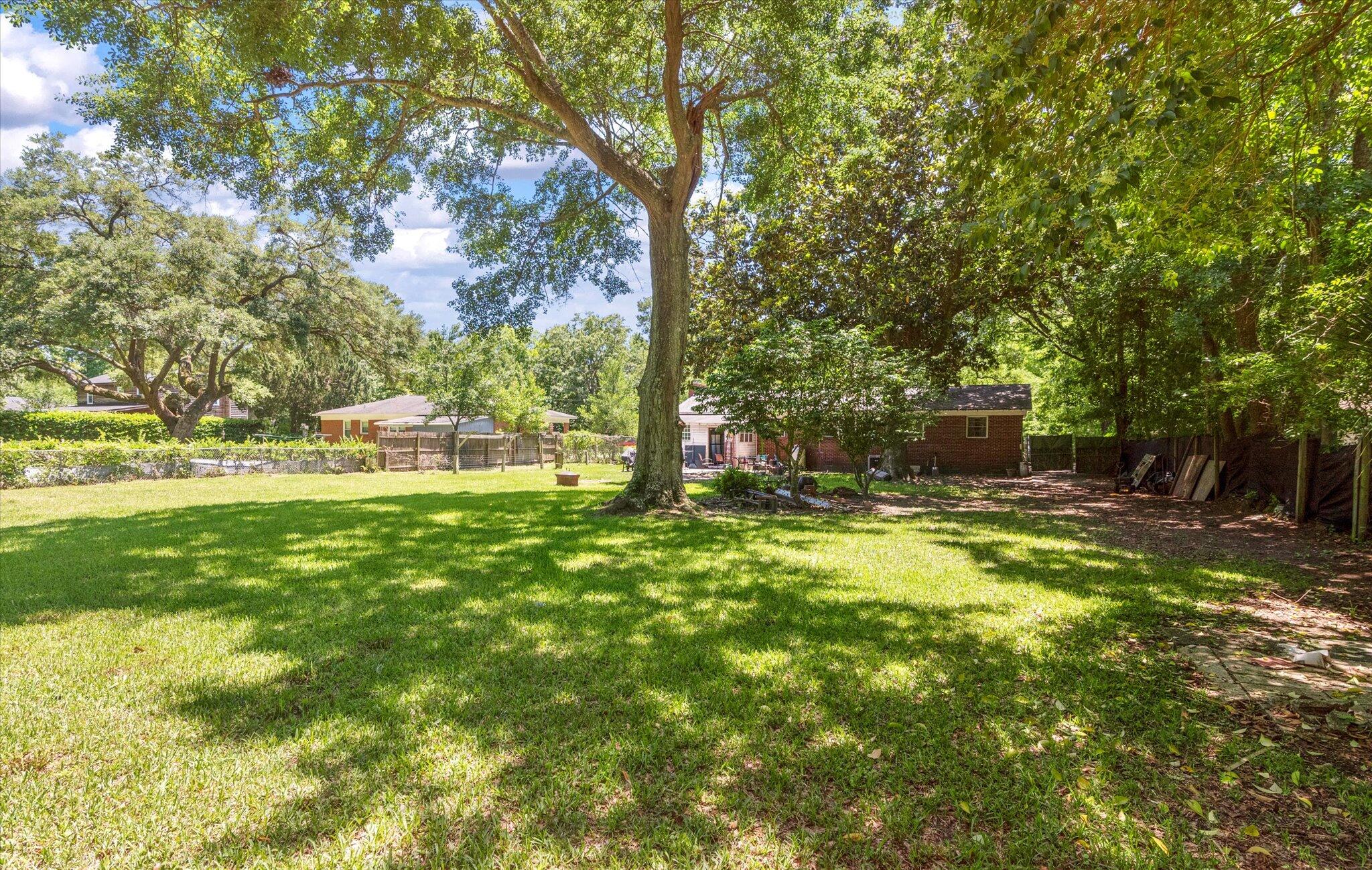 1166 Pleasant Pines Street