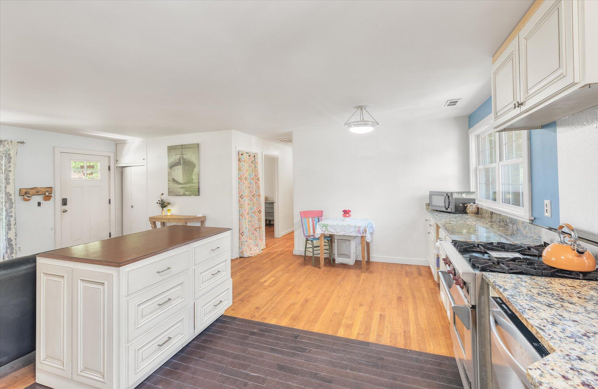 1166 Pleasant Pines Street