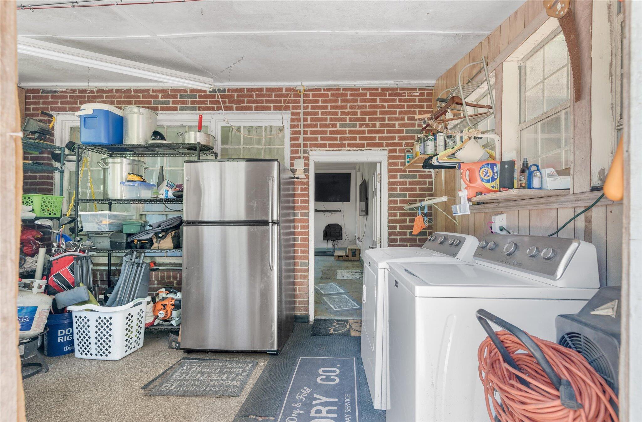 1166 Pleasant Pines Street