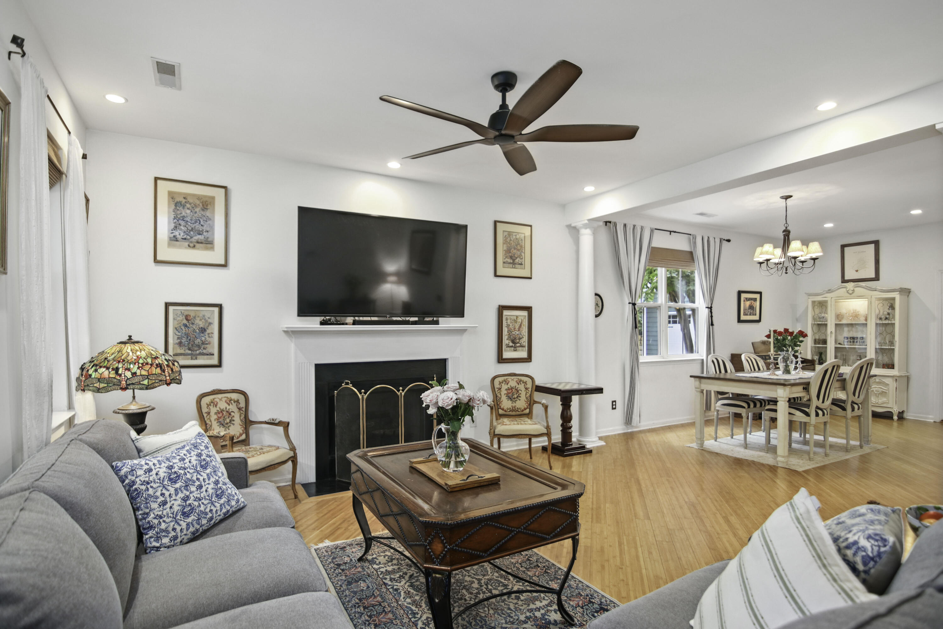 2987 Split Hickory Court