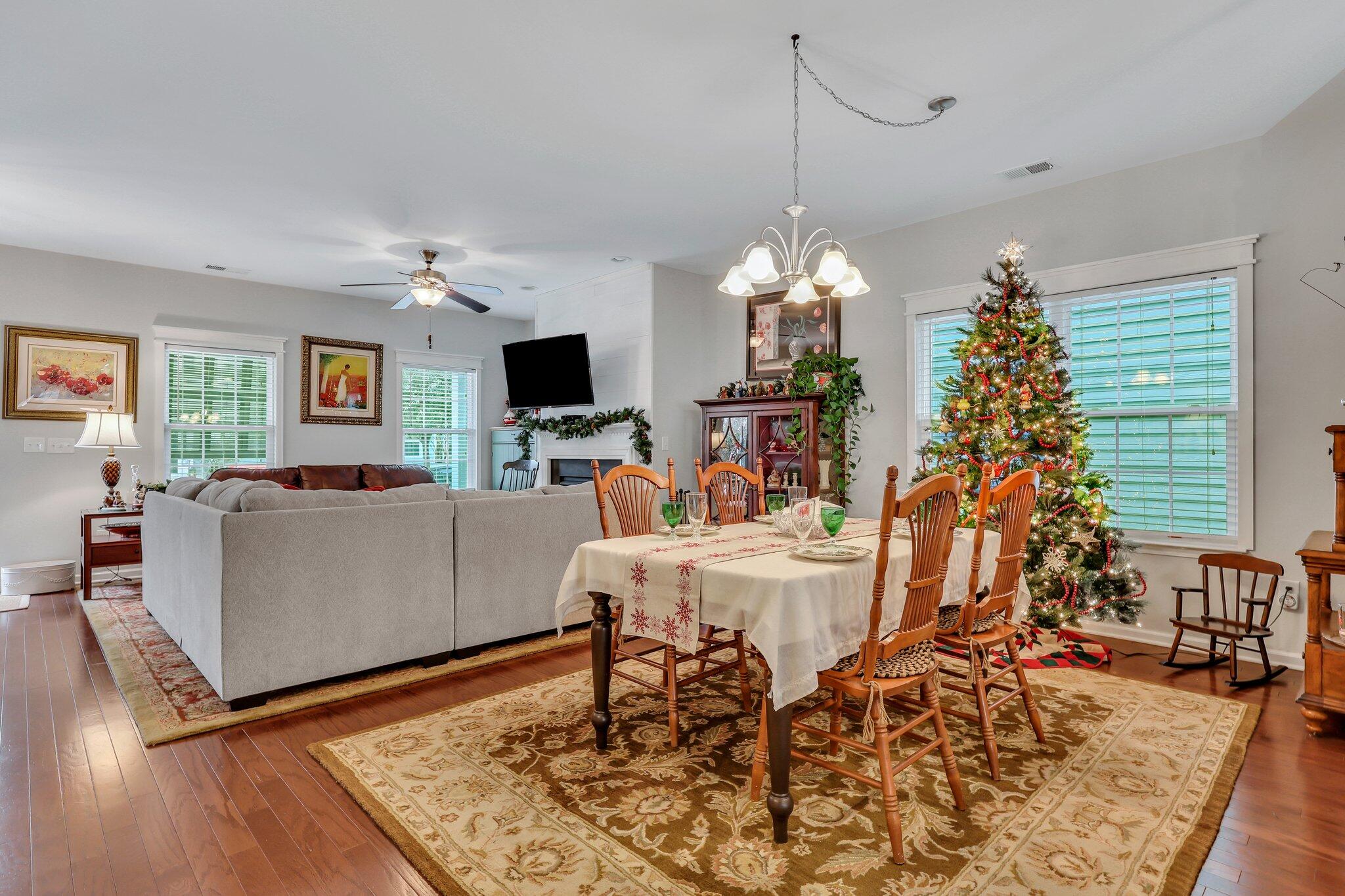 426 Forsythia Avenue