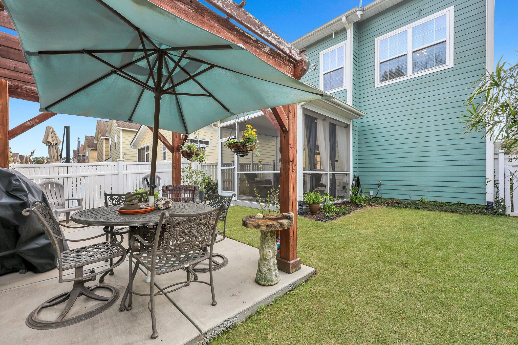 426 Forsythia Avenue