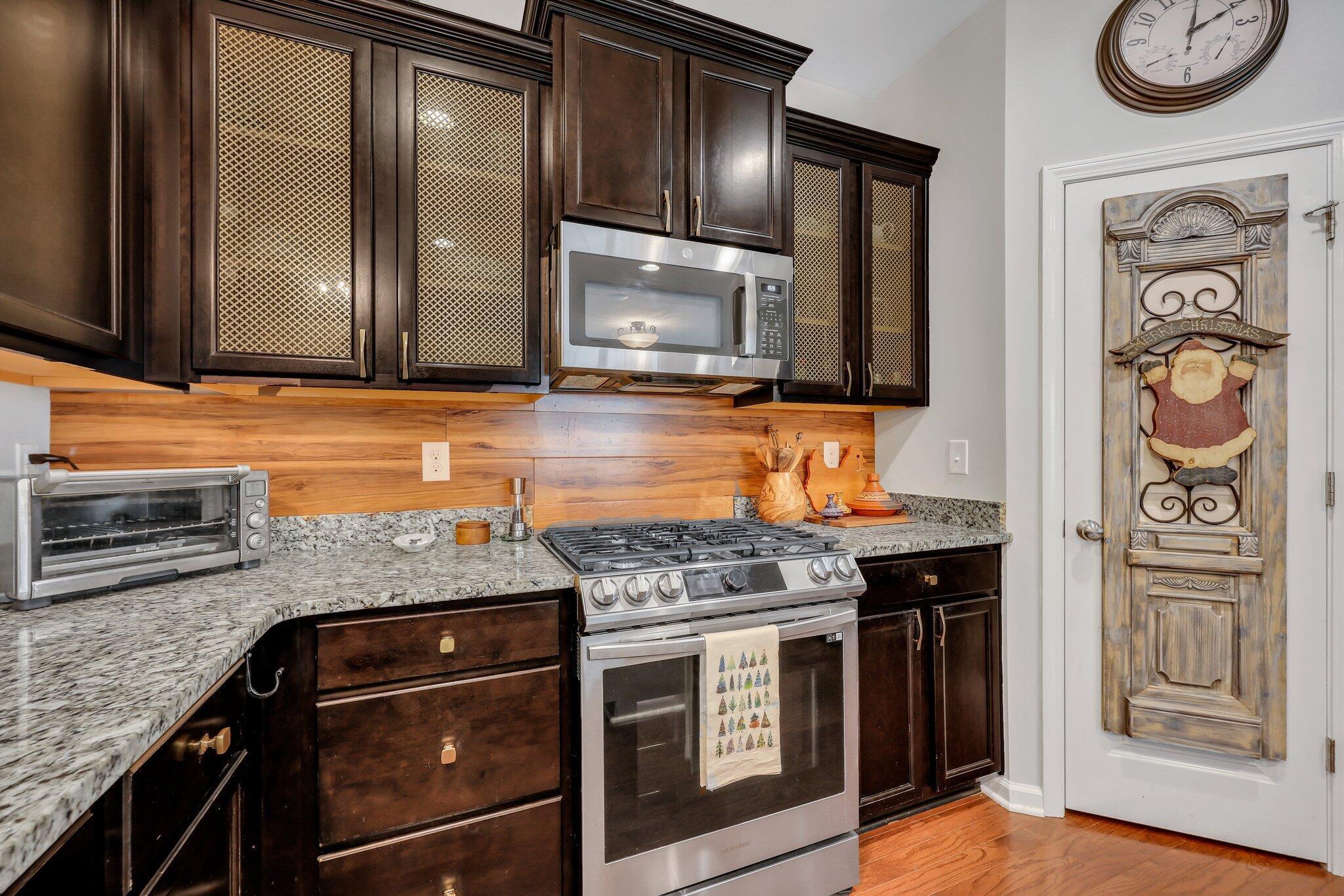 426 Forsythia Avenue