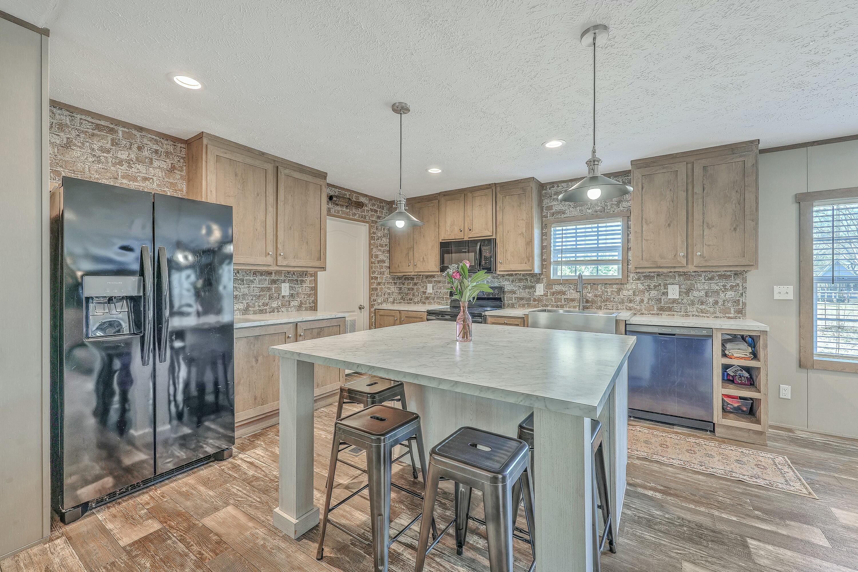 2953 Wolfe Creek Road