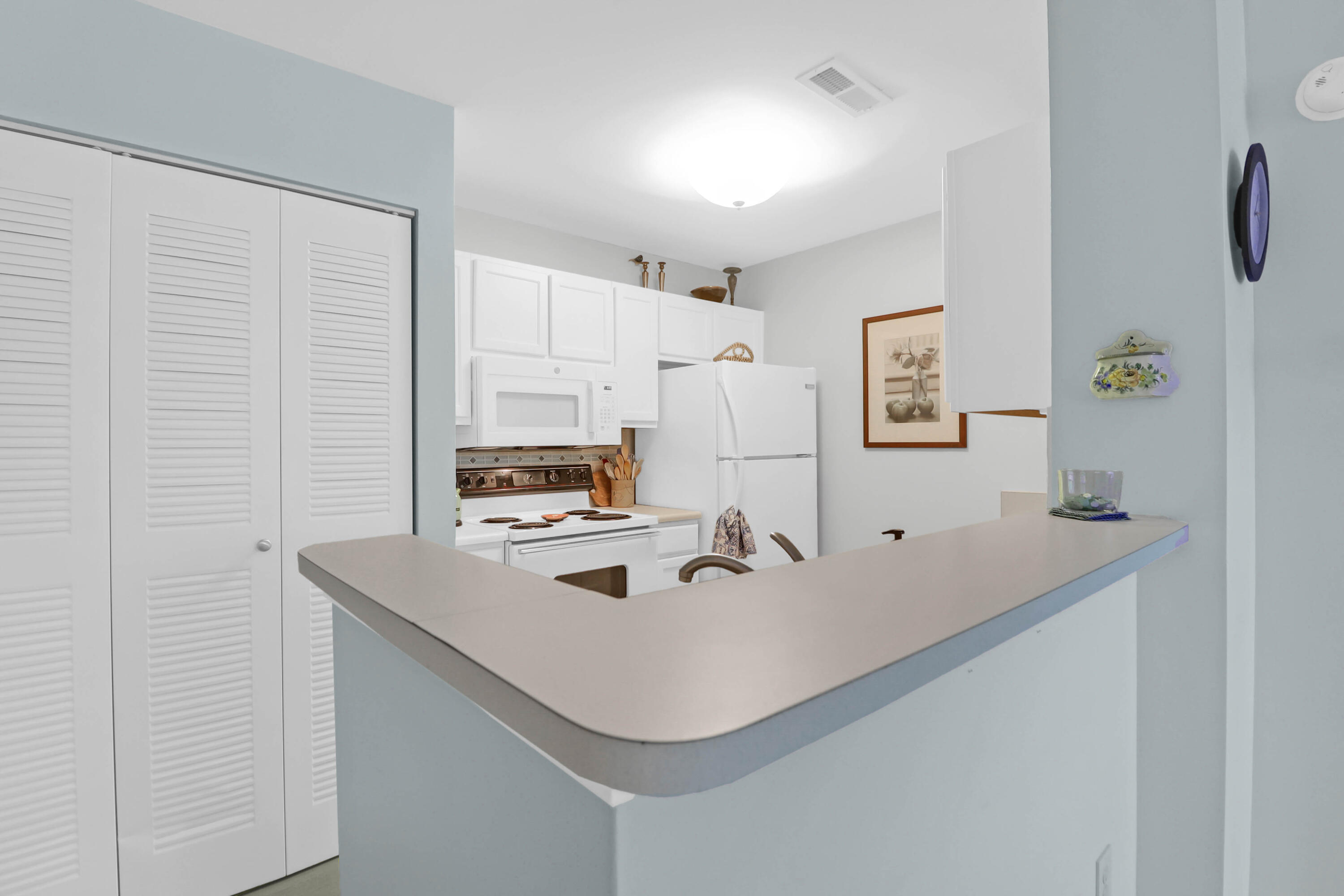 2011 N Highway 17 # 1400t