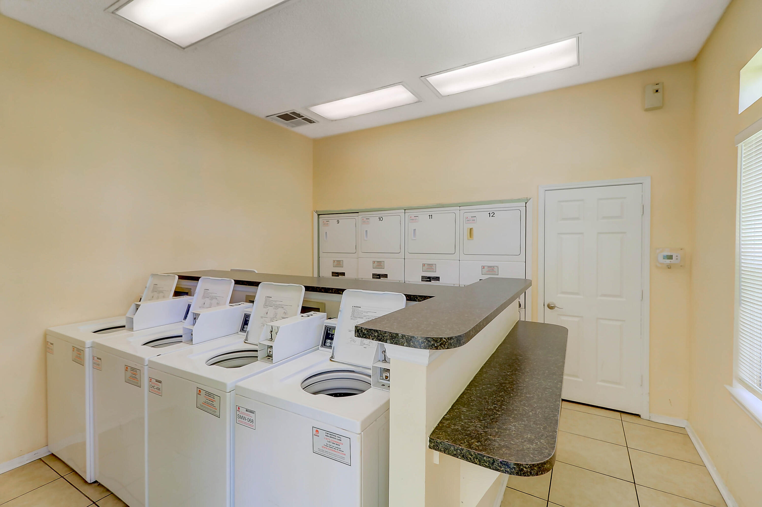 2011 N Highway 17 # 1400t