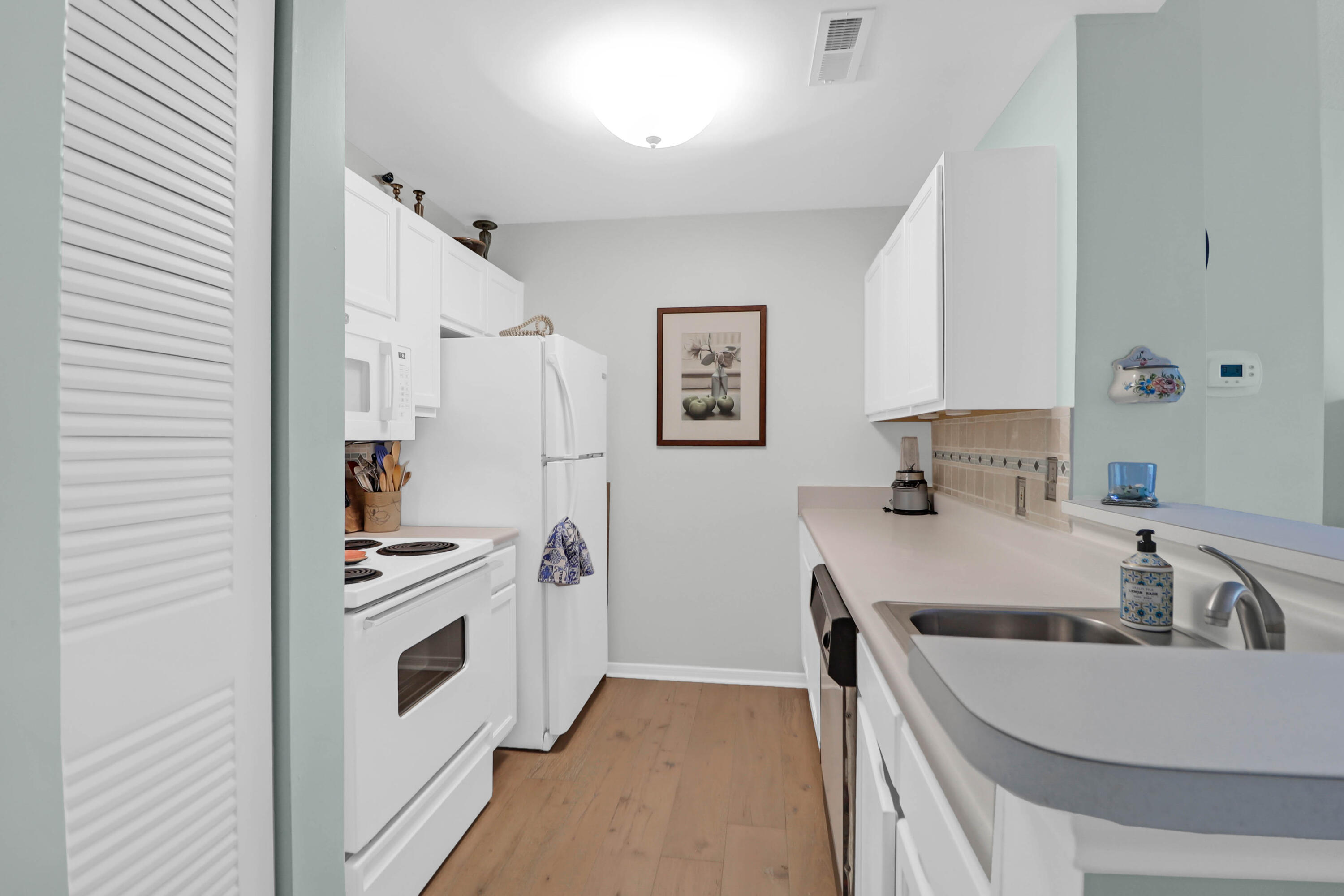 2011 N Highway 17 # 1400t