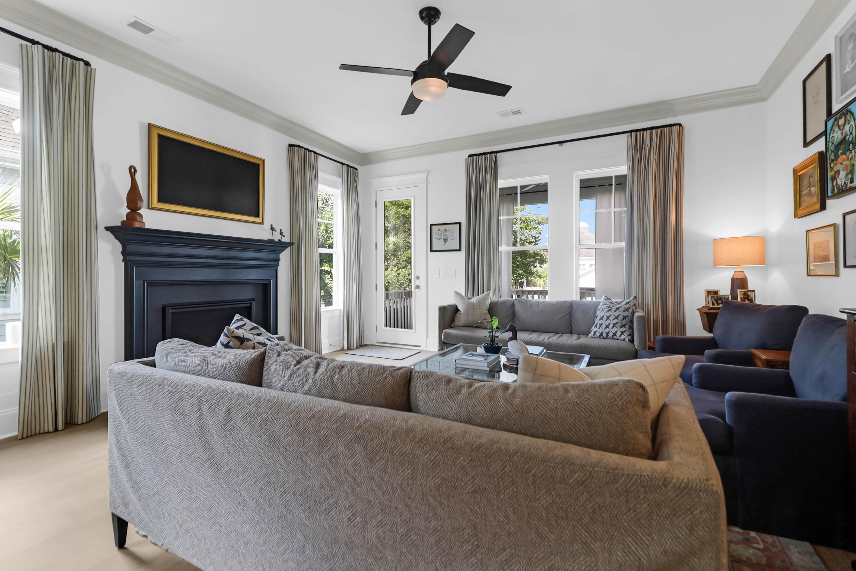 2425 Louisville Street