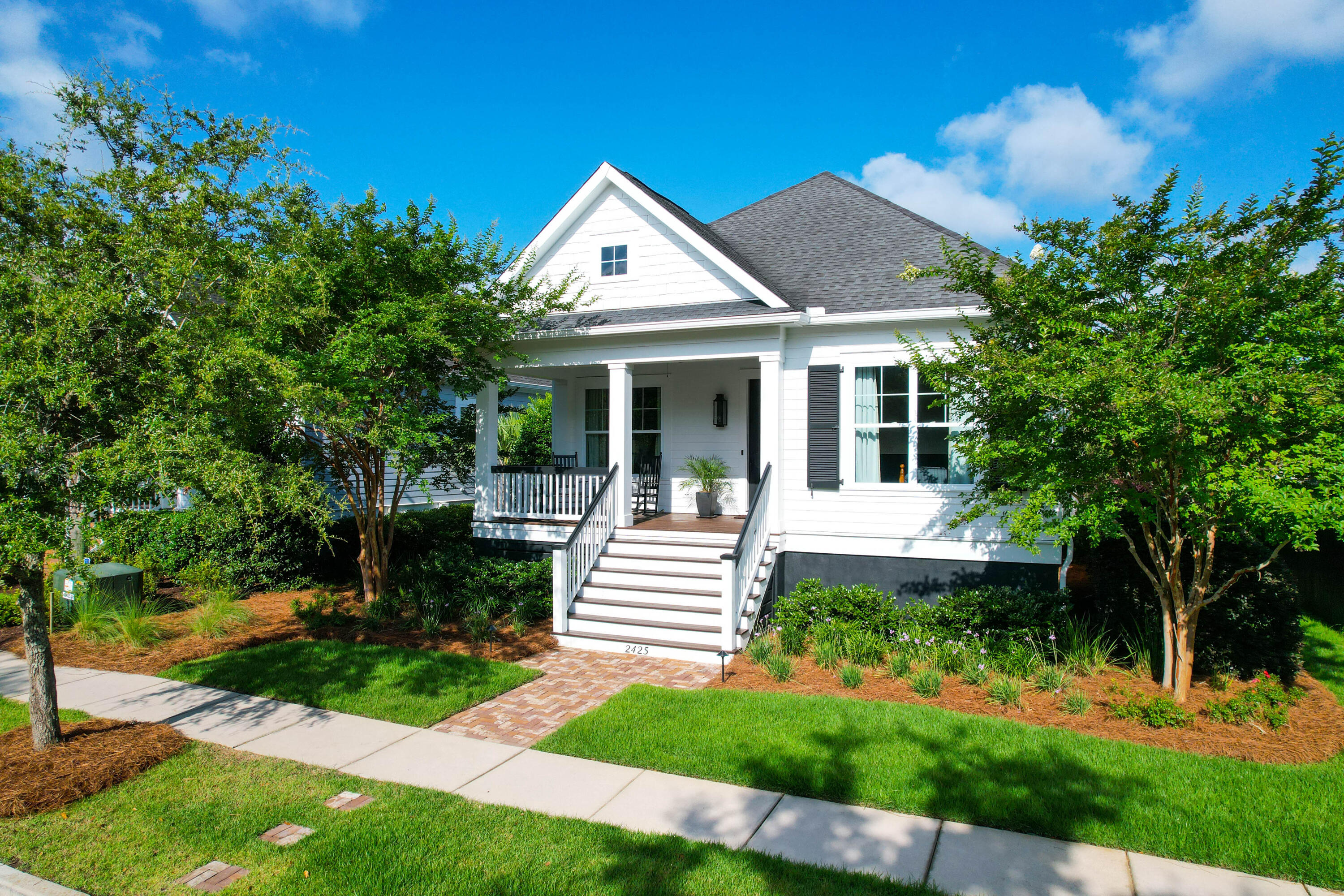 2425 Louisville Street